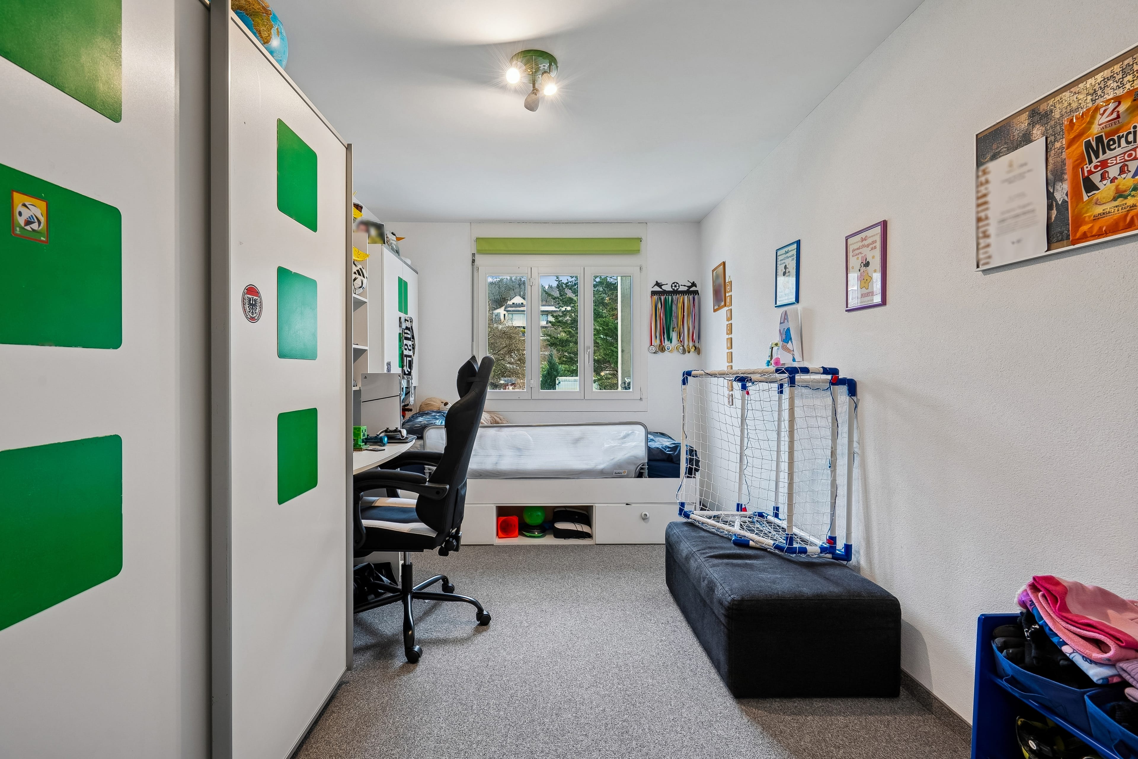 Familienfreundliche 5.5-Zimmer-Wohnung mit viel Raum und Komfort - 9