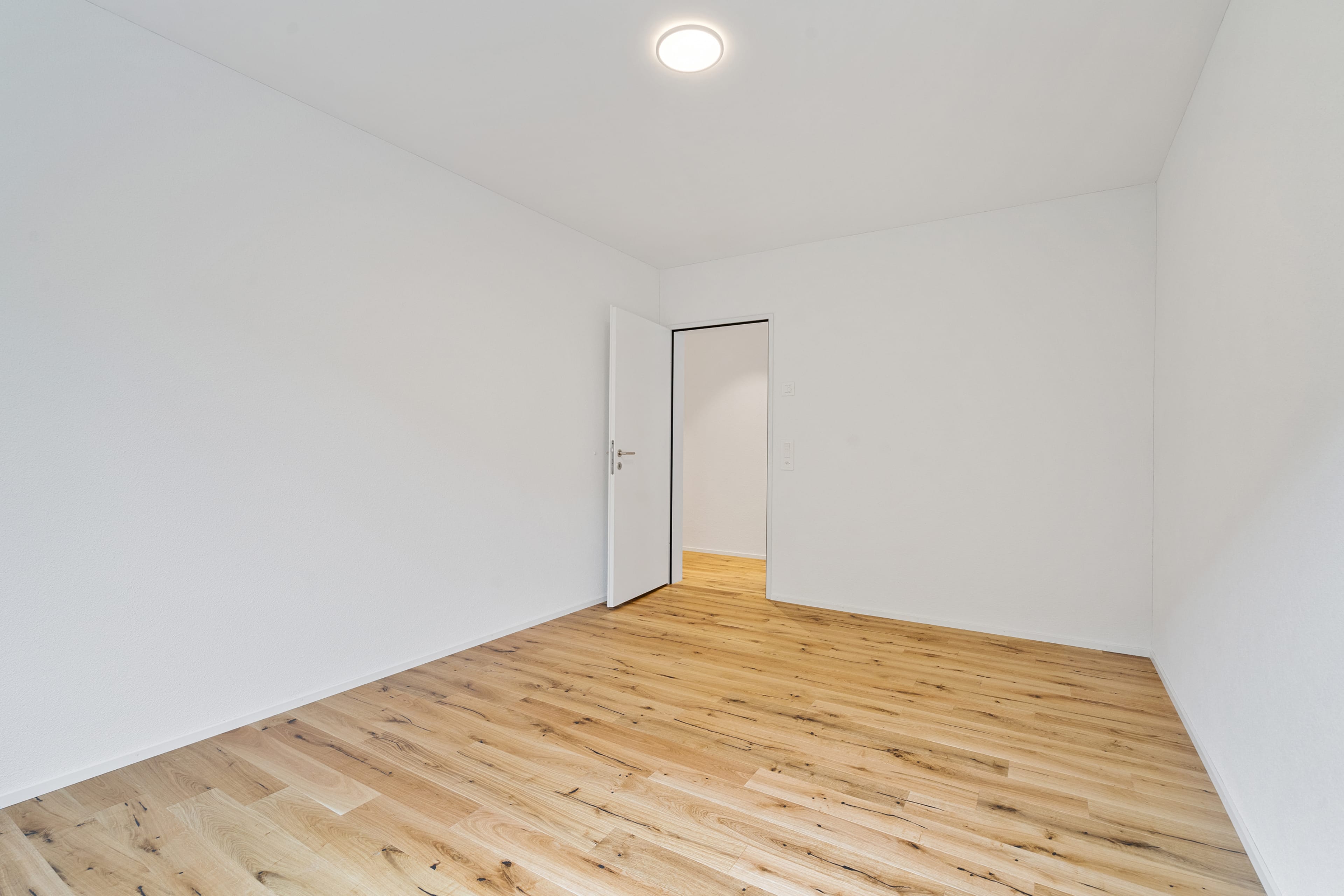 Neubau-Wohnung mit grosser Terrasse und exzellenter Ausstattung - 10