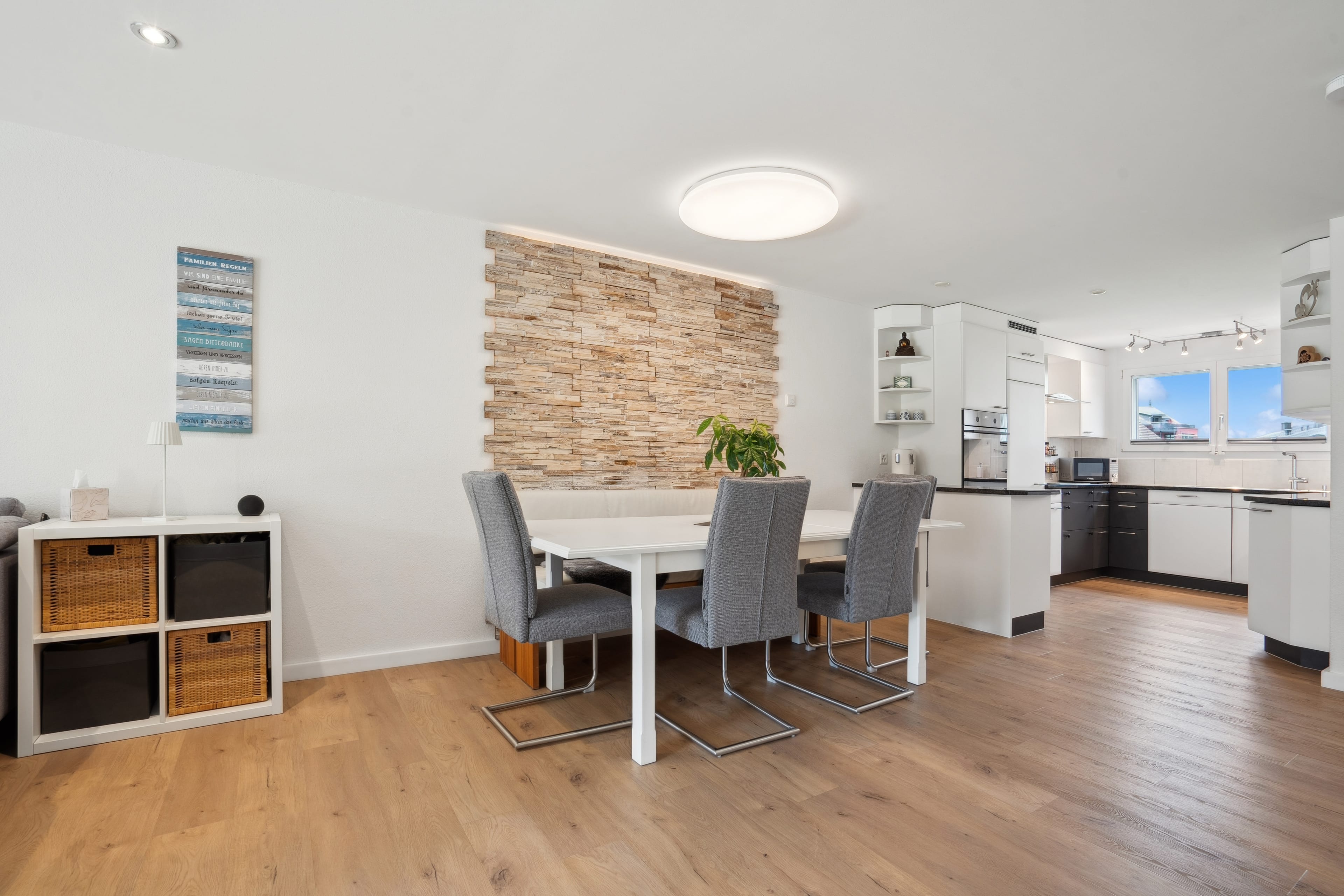 Charmantes 5,5 Zimmer Reihenhaus in Gross kaufen - Bild 3