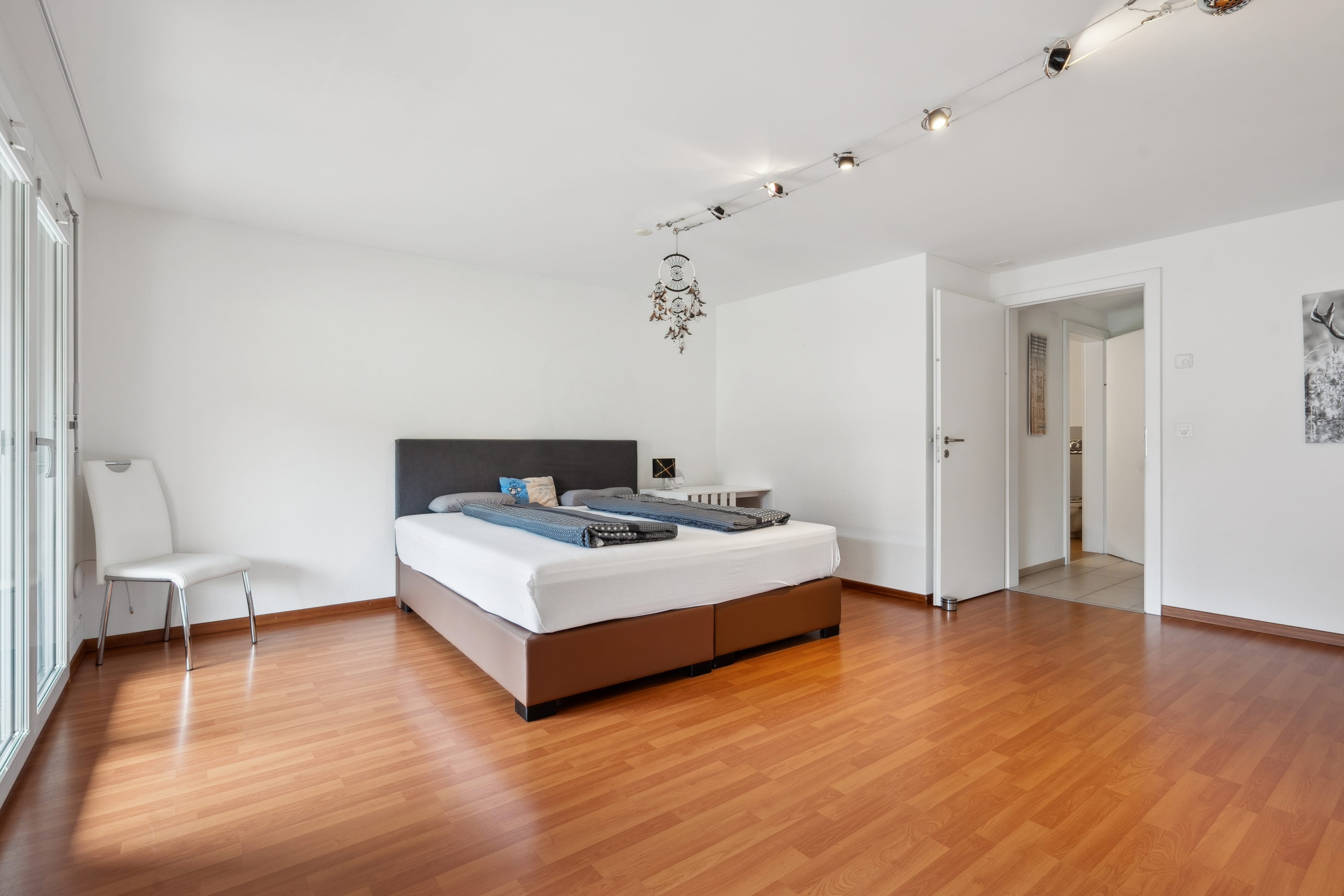 Charmantes 5,5 Zimmer Reihenhaus in Gross kaufen - Bild 6