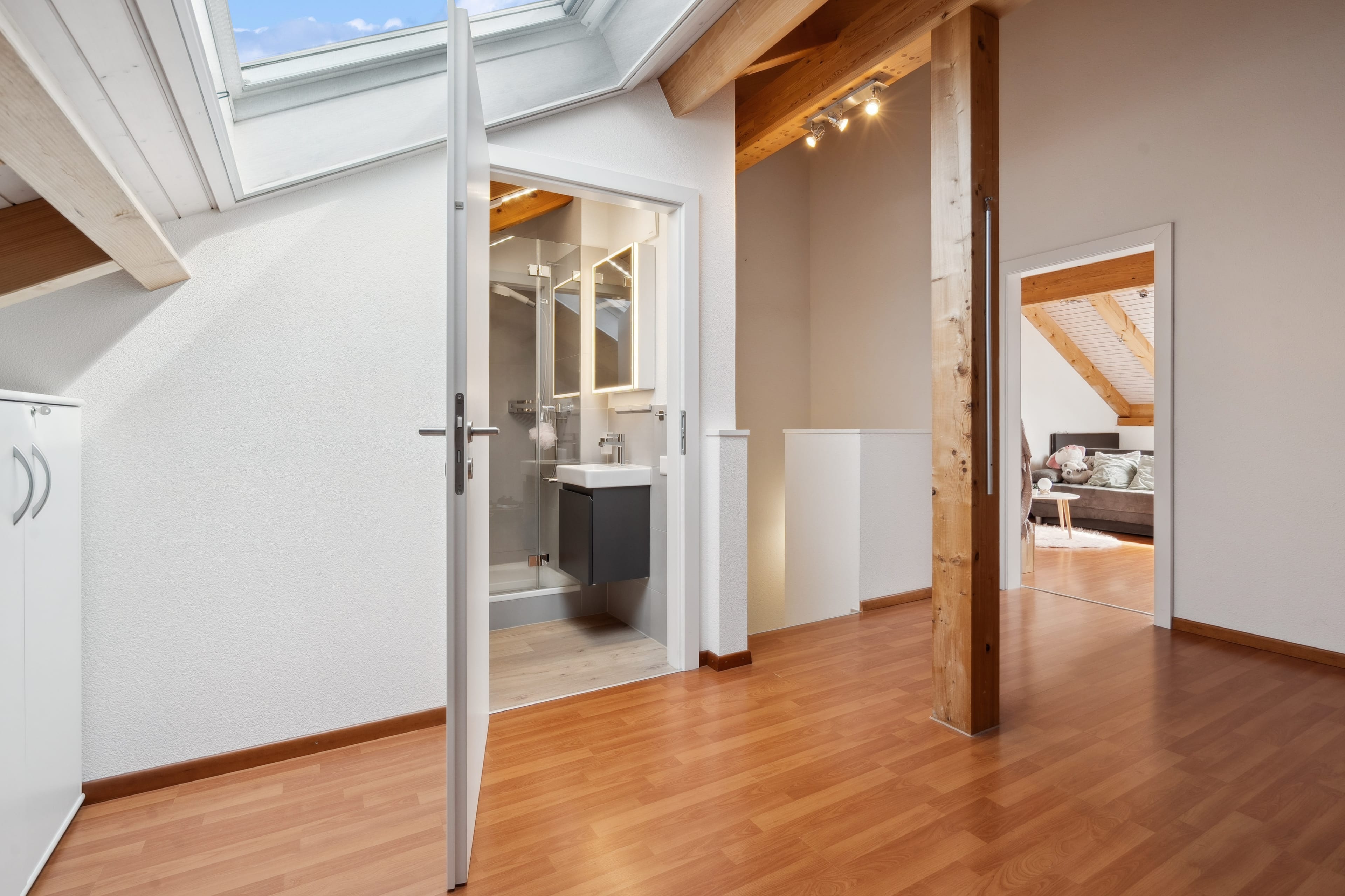 Charmantes 5,5 Zimmer Reihenhaus in Gross kaufen - 9