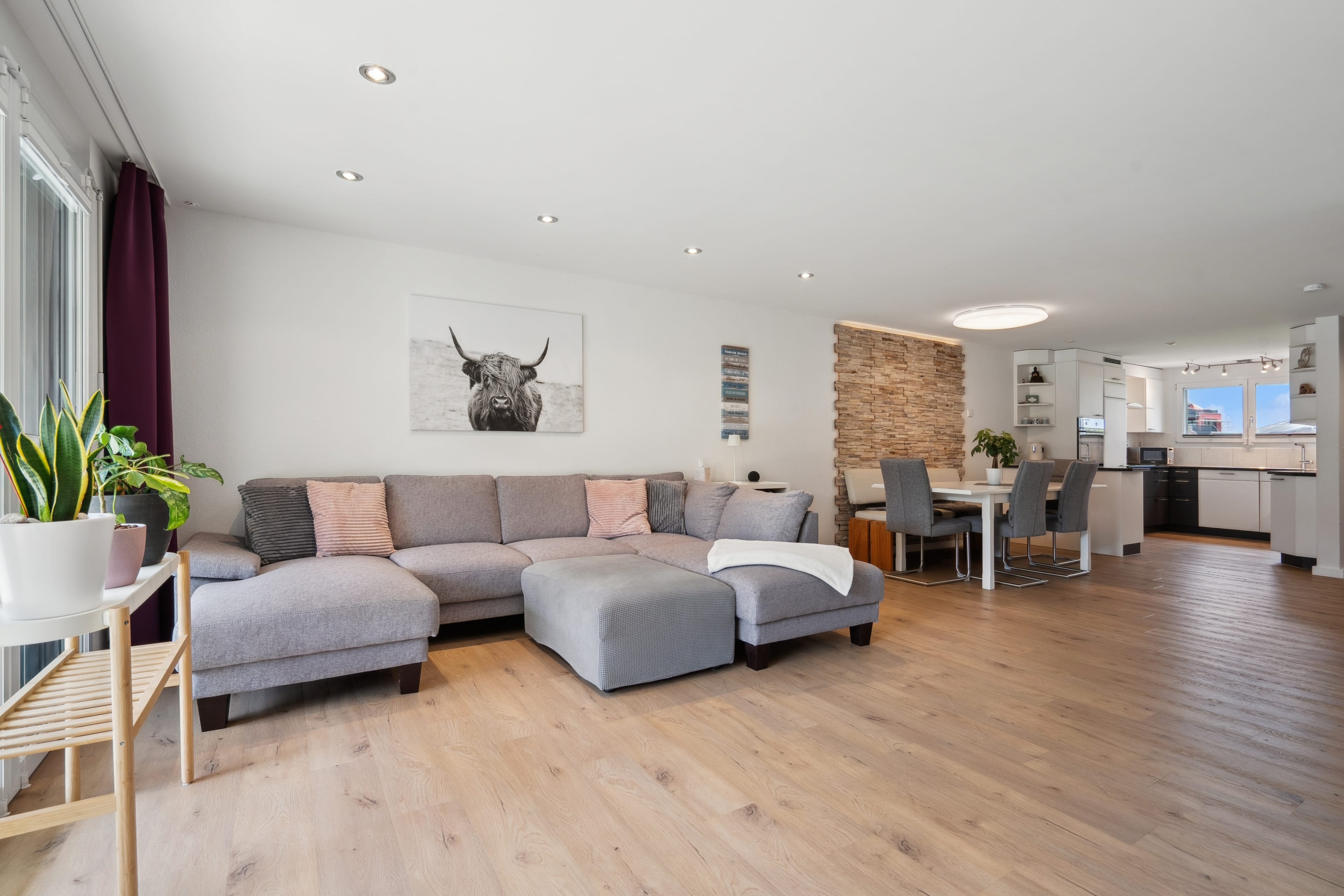 Charmantes 5,5 Zimmer Reihenhaus in Gross kaufen - Bild 4