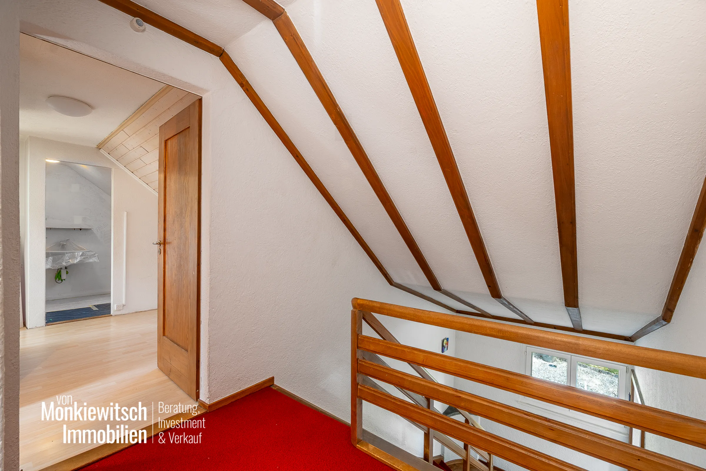 Haus im Dornröschenschlaf - 17