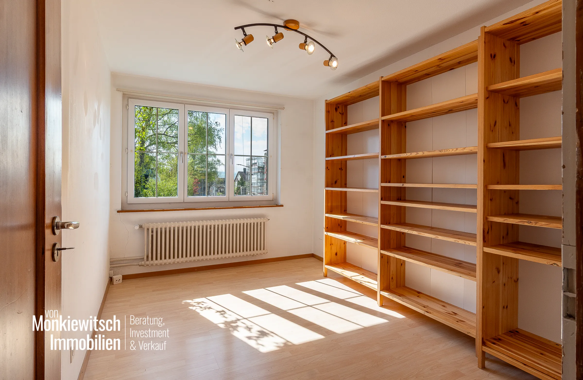 Haus im Dornröschenschlaf - 12
