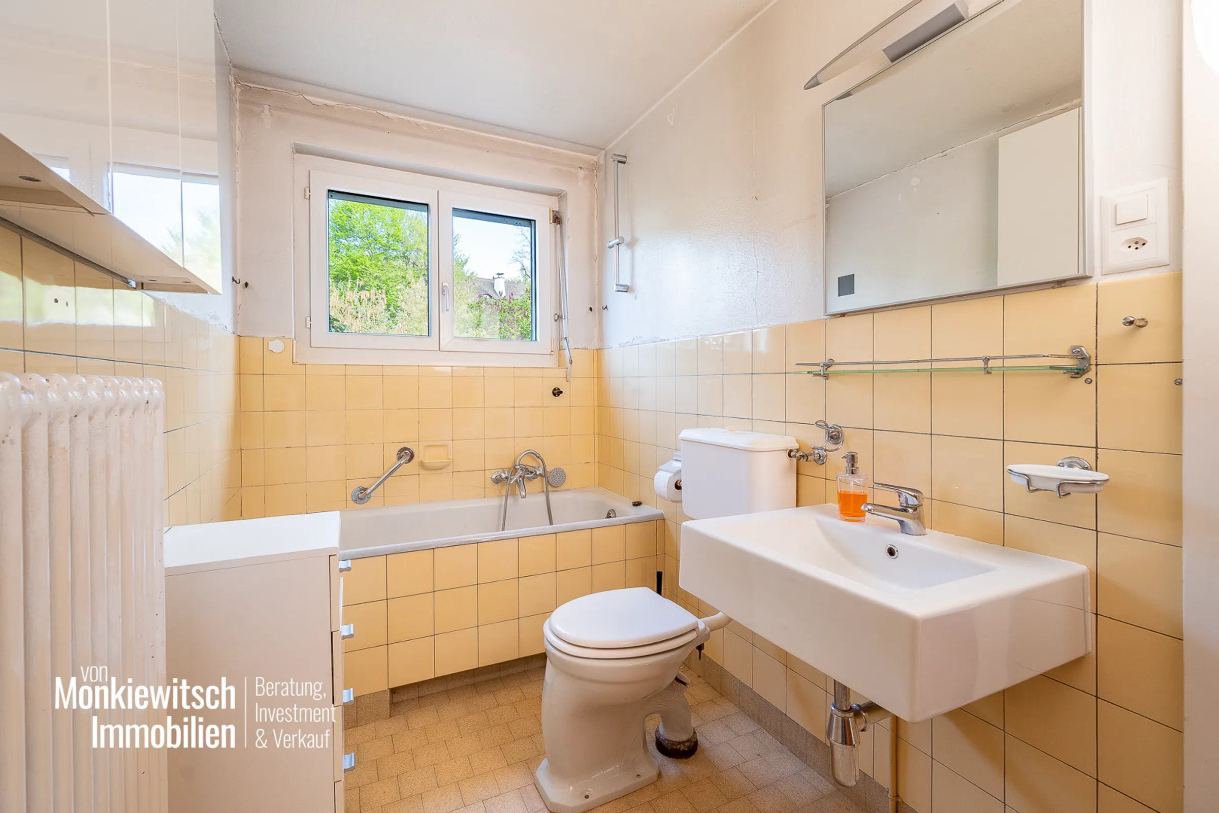 Haus im Dornröschenschlaf - 15
