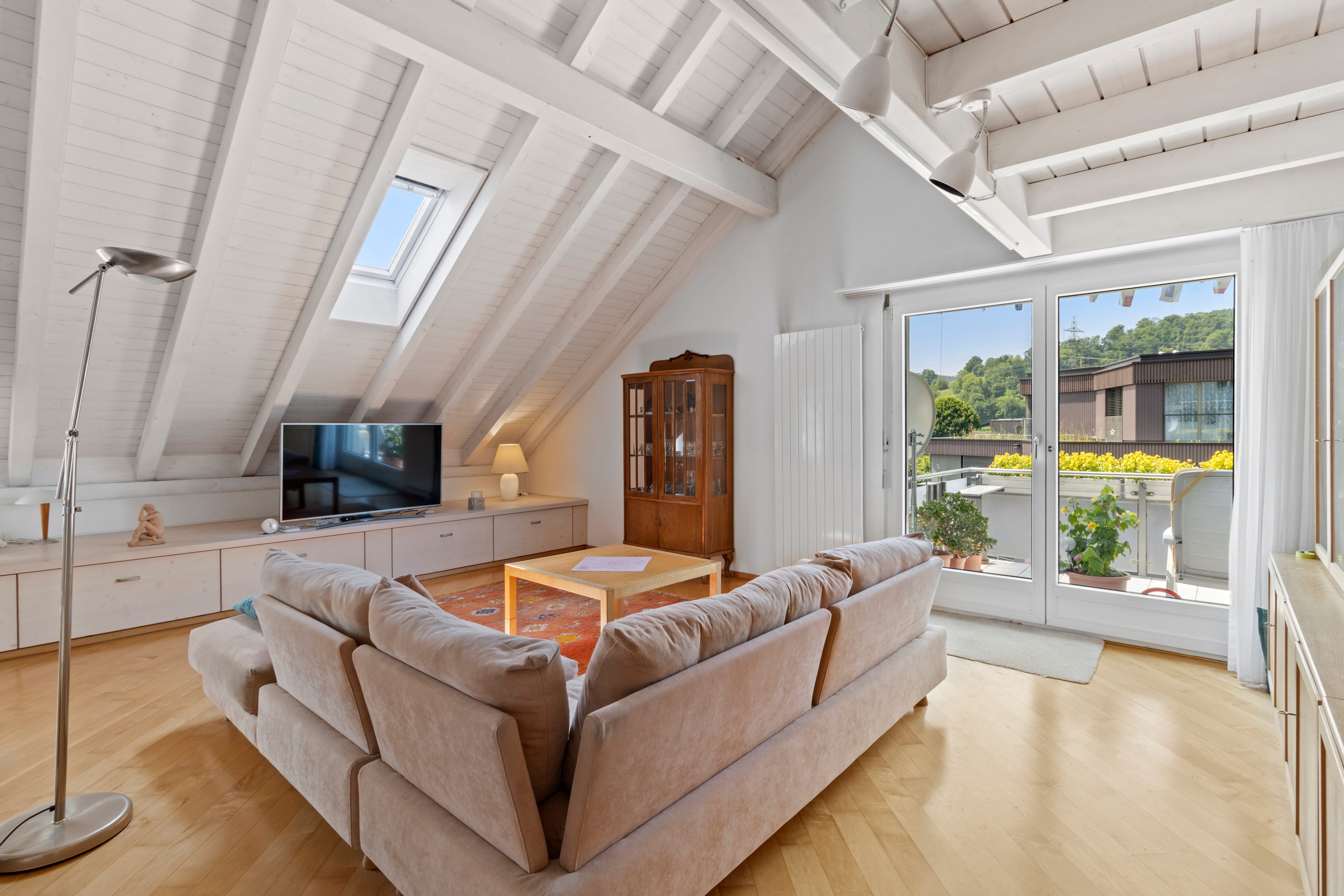 Schicke Dach-
Maisonettewohnung
mit sonnigem Balkon - Bild 3