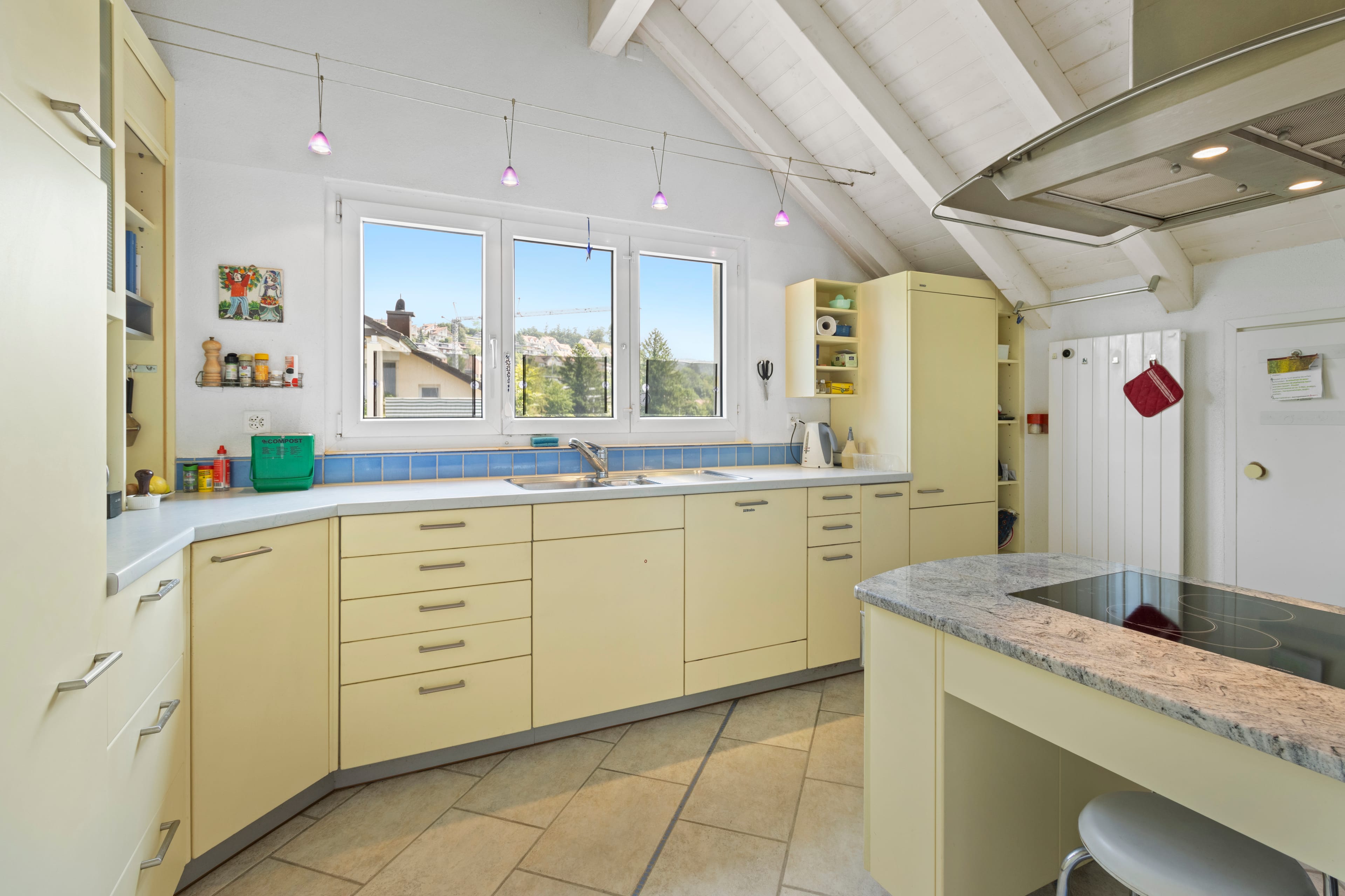 Schicke Dach-
Maisonettewohnung
mit sonnigem Balkon - Bild 6