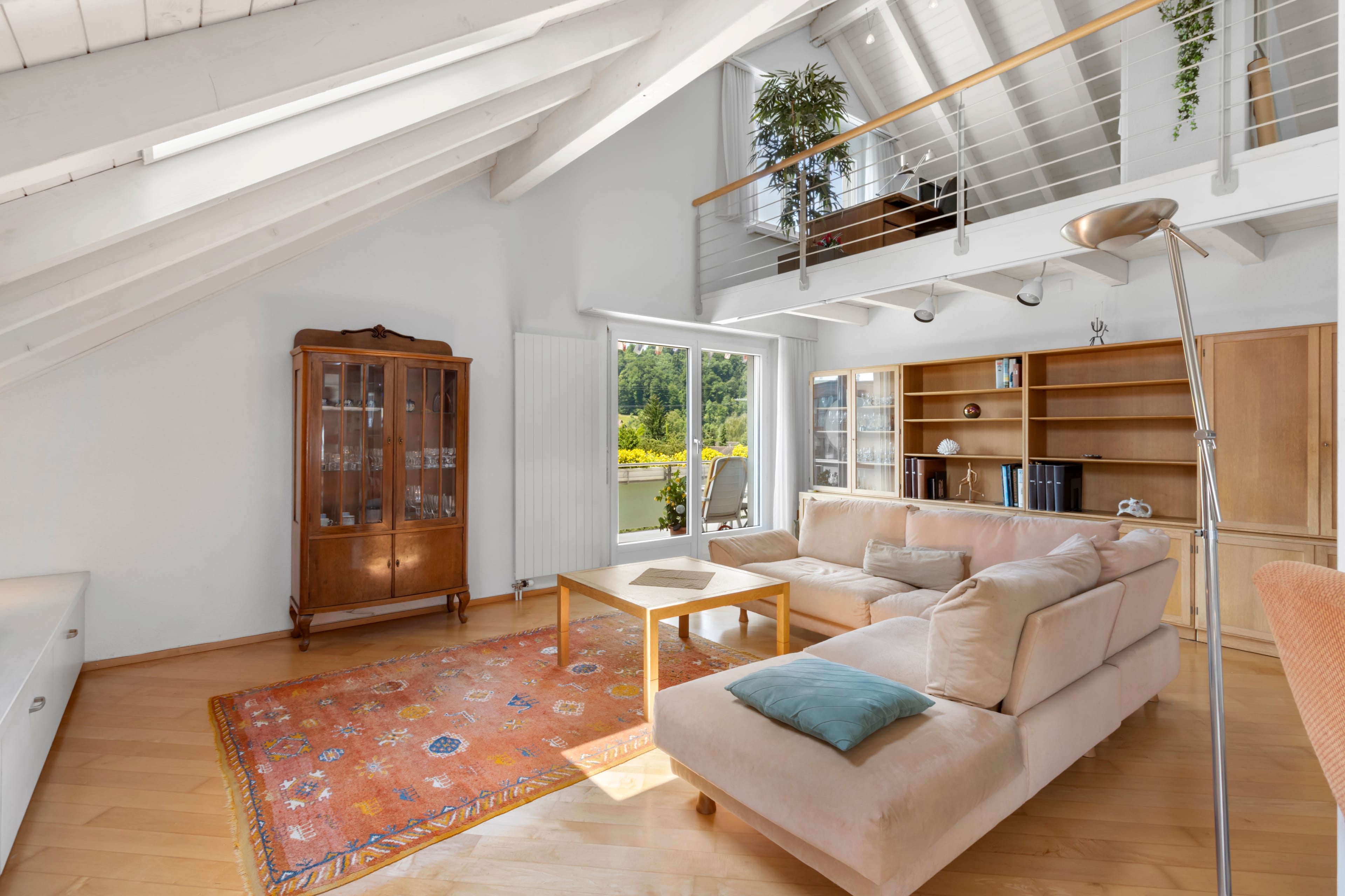 Schicke Dach-
Maisonettewohnung
mit sonnigem Balkon - 12