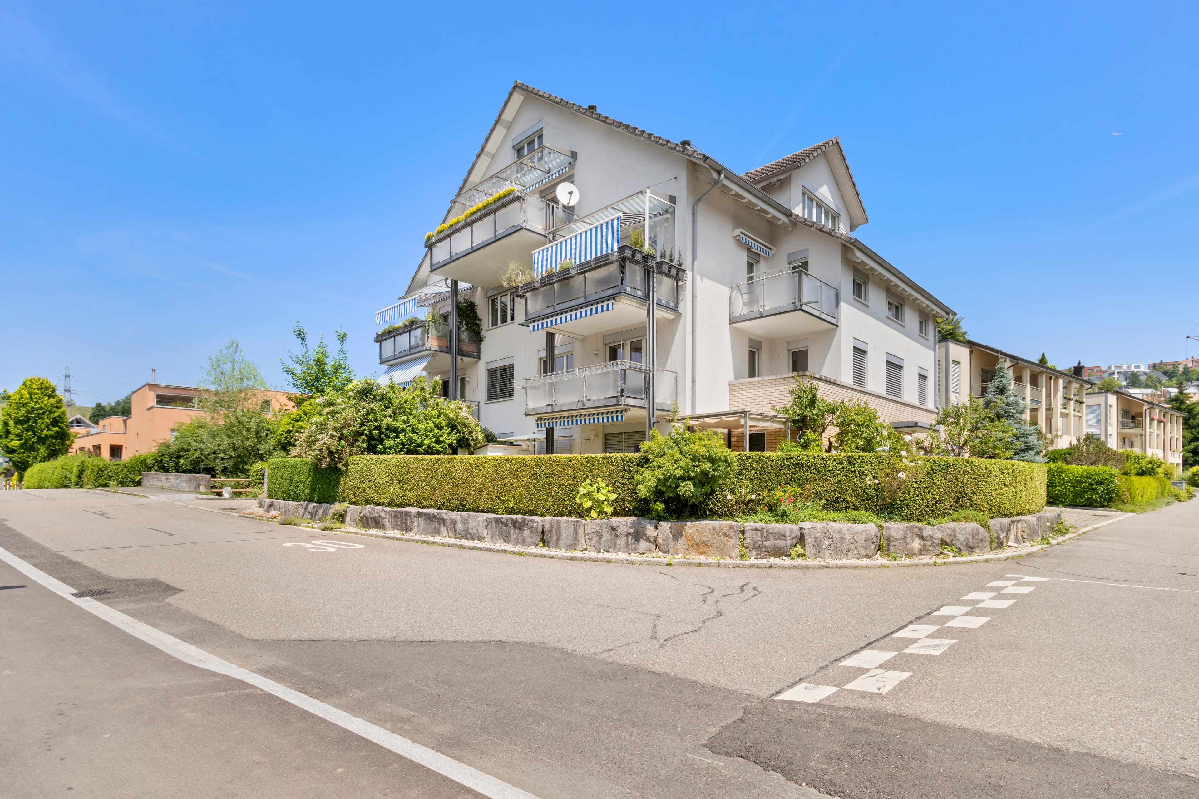 Schicke Dach-
Maisonettewohnung
mit sonnigem Balkon