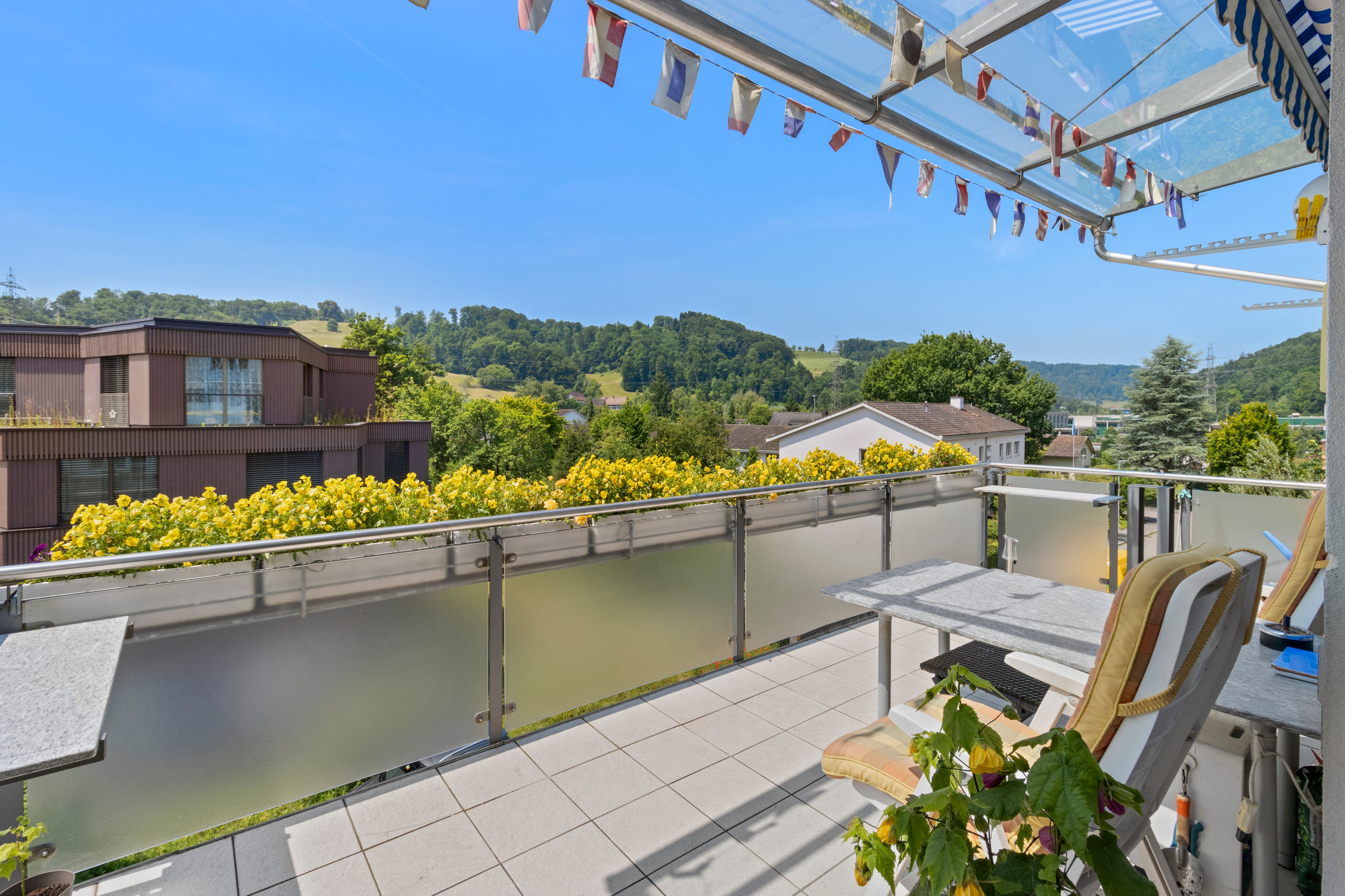 Schicke Dach-
Maisonettewohnung
mit sonnigem Balkon - 11