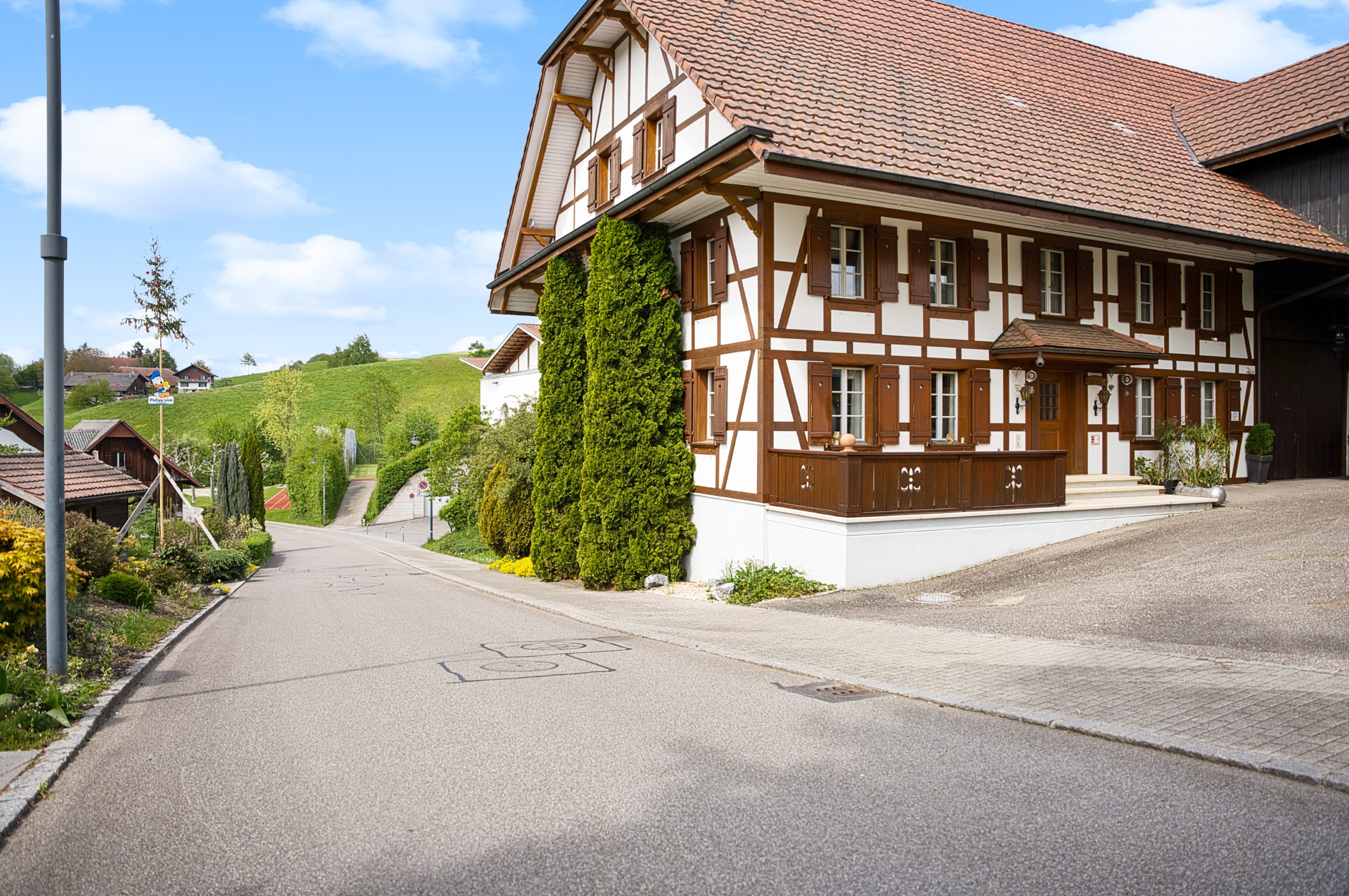 6.5 Zimmerwohnhaus mit Gartenparadies. Geeignet auch als Tierpension. - 13