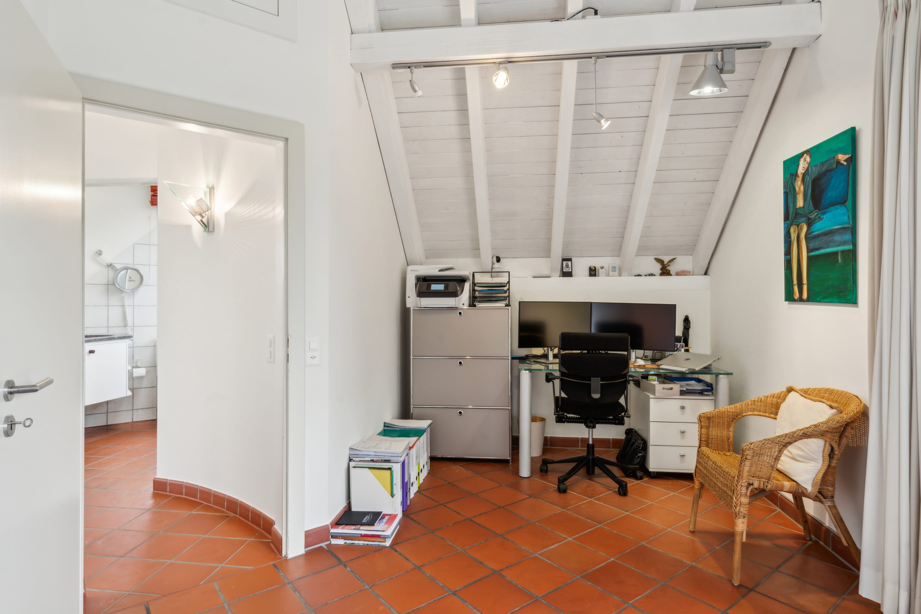 Charmantes Einfamilienhaus in sonniger Hanglage mit grossem Garten - 36