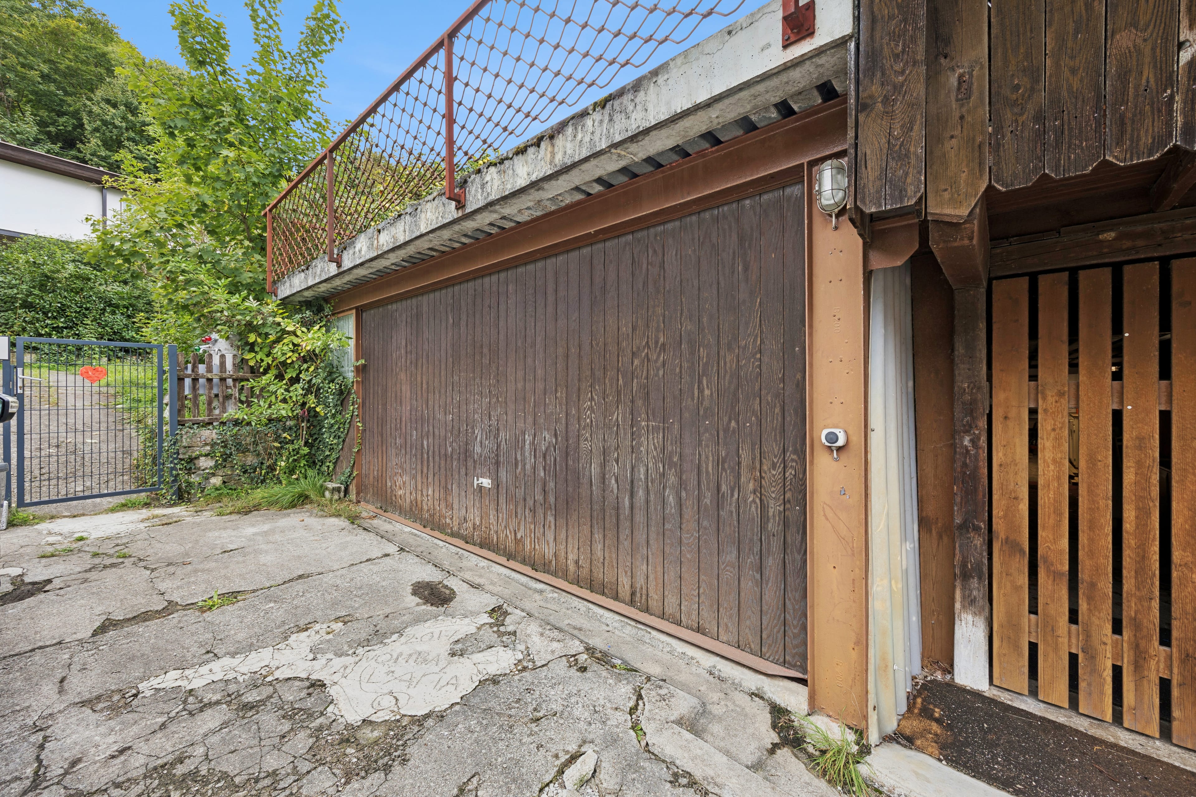 Grosszügiges 7-Zimmer-Haus in Leibstadt mit grosser Dachterrasse und viel Potenzial - 21