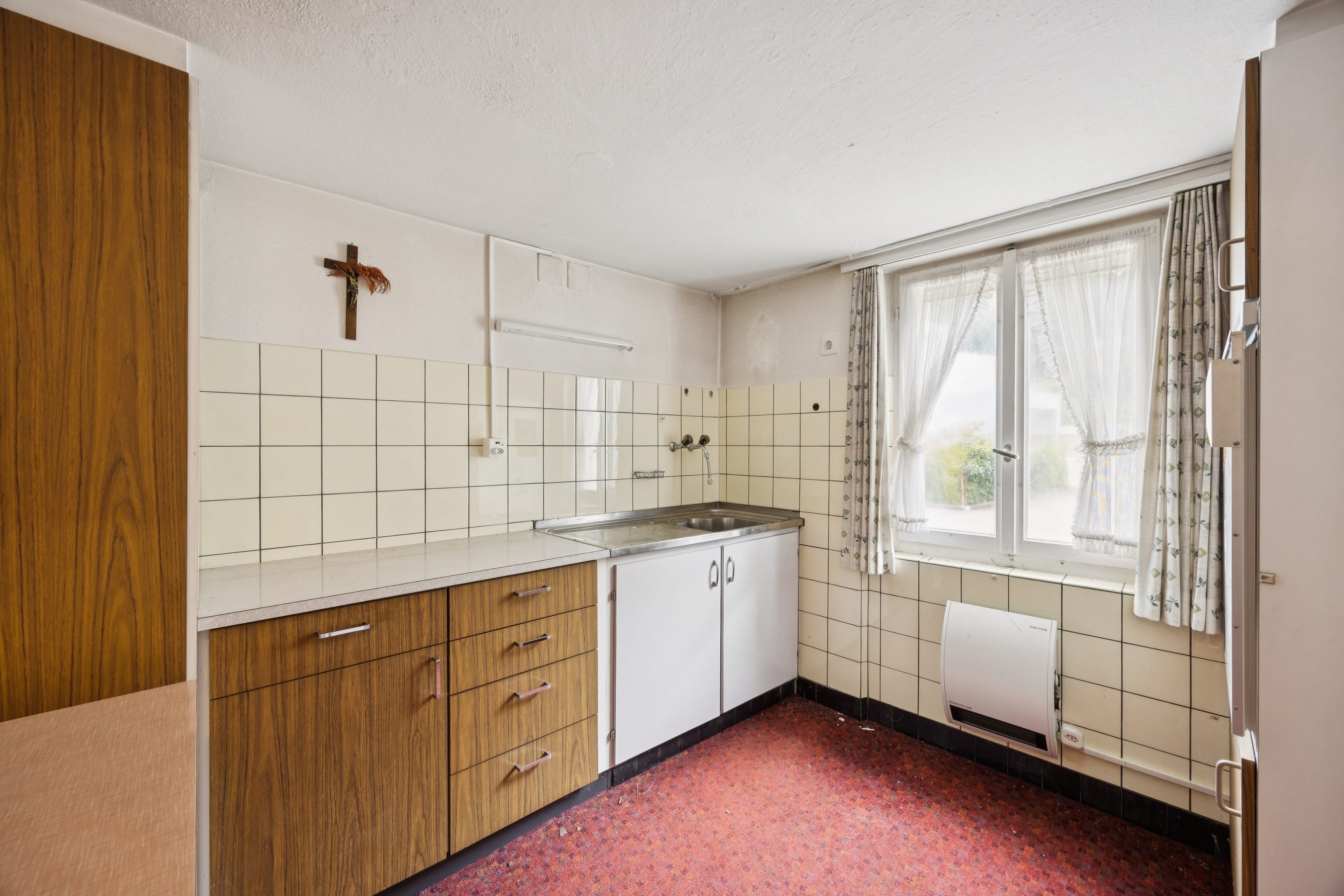 Grosszügiges 7-Zimmer-Haus in Leibstadt mit grosser Dachterrasse und viel Potenzial - 11
