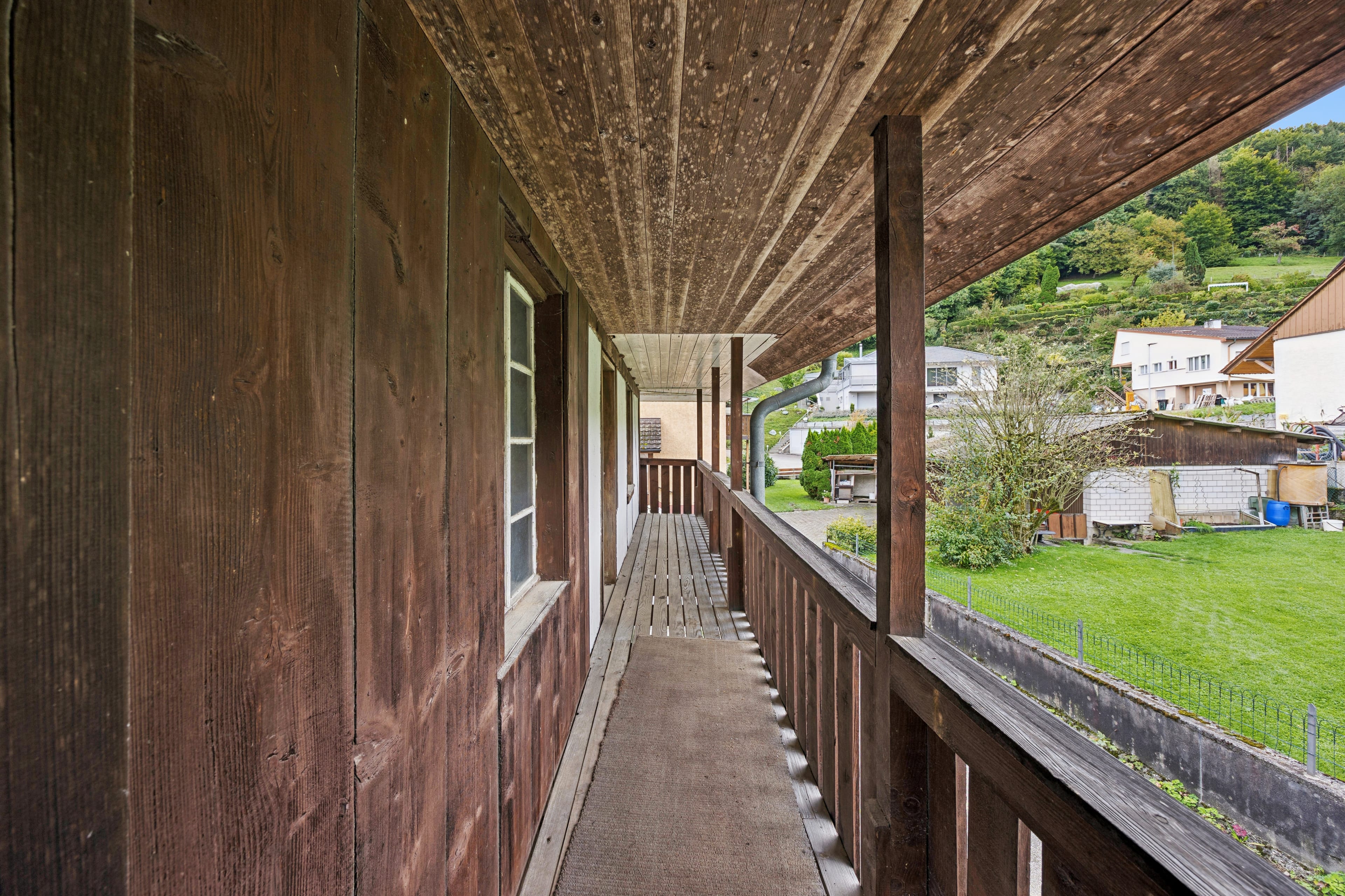 Grosszügiges 7-Zimmer-Haus in Leibstadt mit grosser Dachterrasse und viel Potenzial - 19
