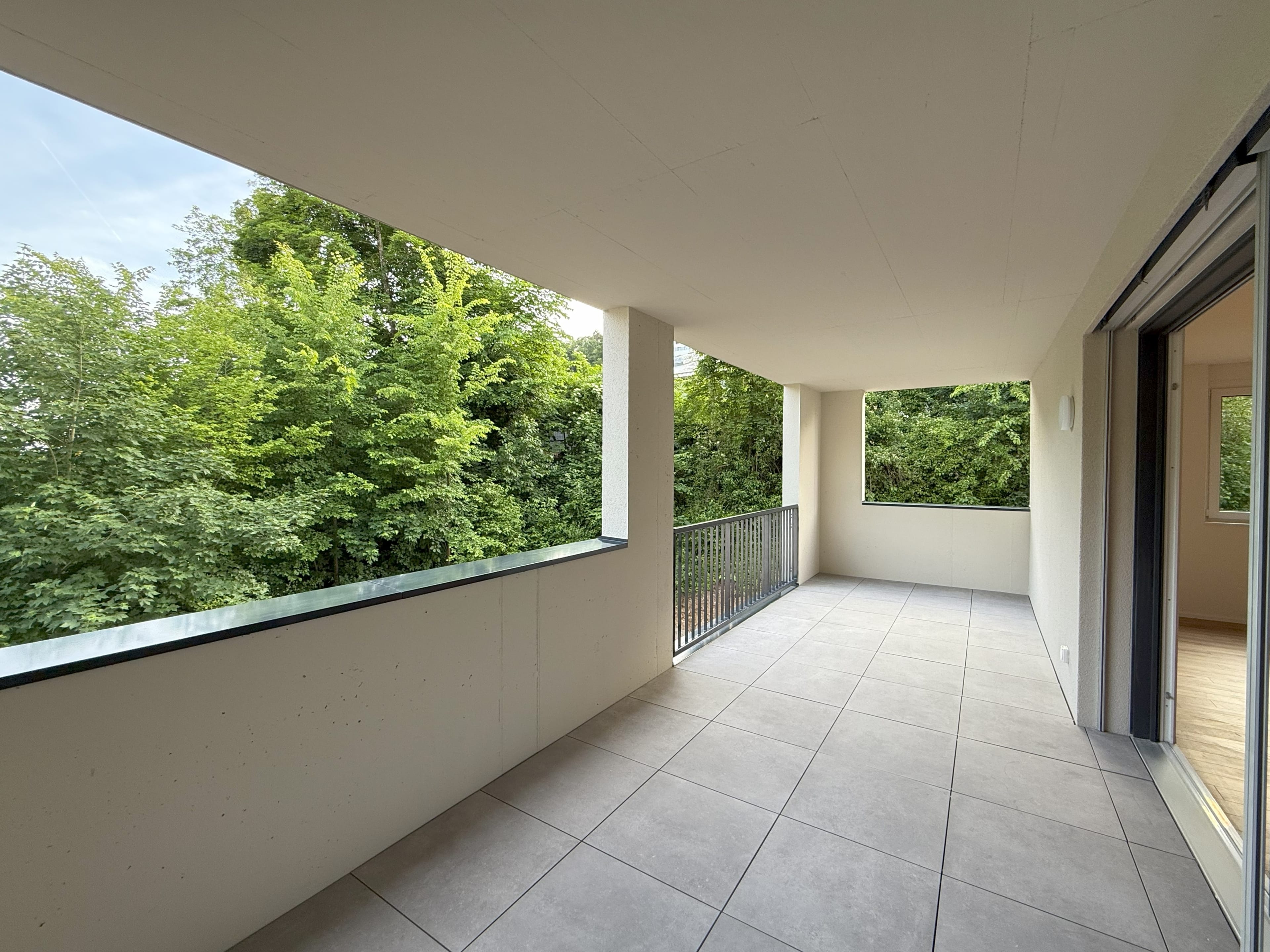 Erstbezug mit modernstem Komfort und stilvollem Ambiente - W14 - Bild 1