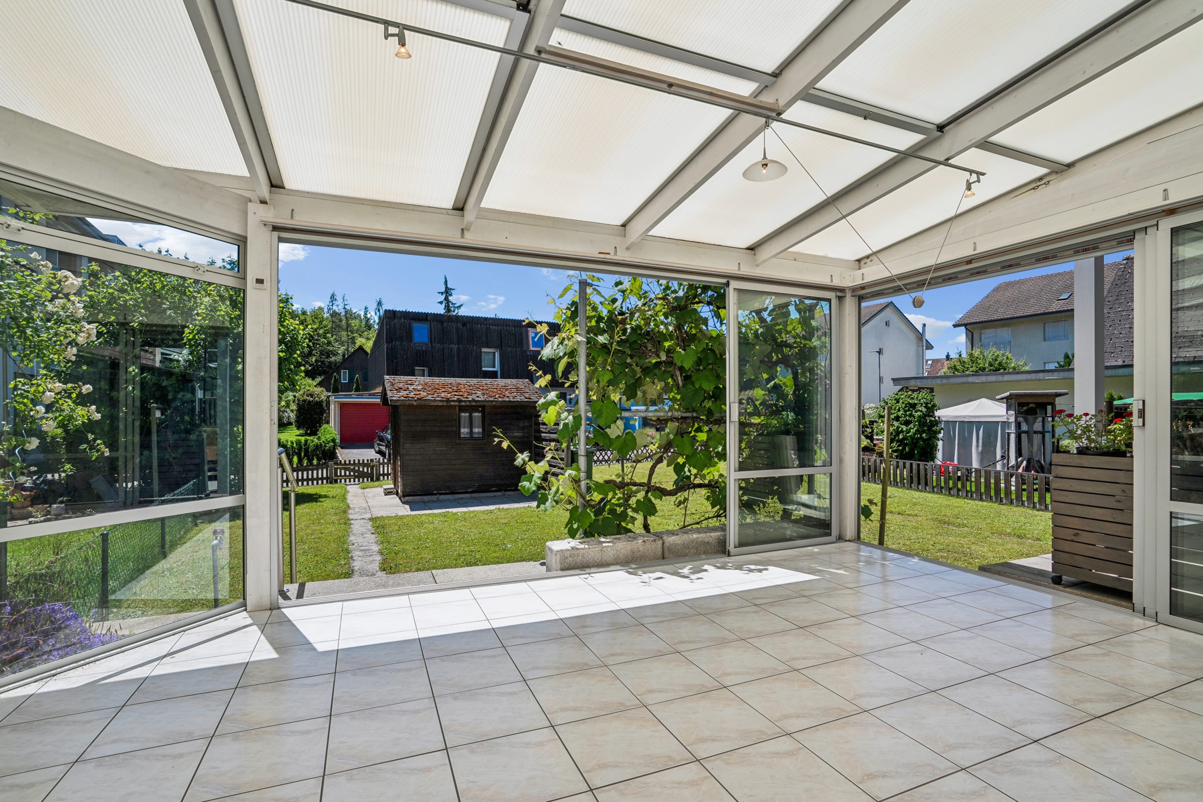 Charmantes 3.5-Zimmer-Reihenmittelhaus in Aarau Rohr - 2