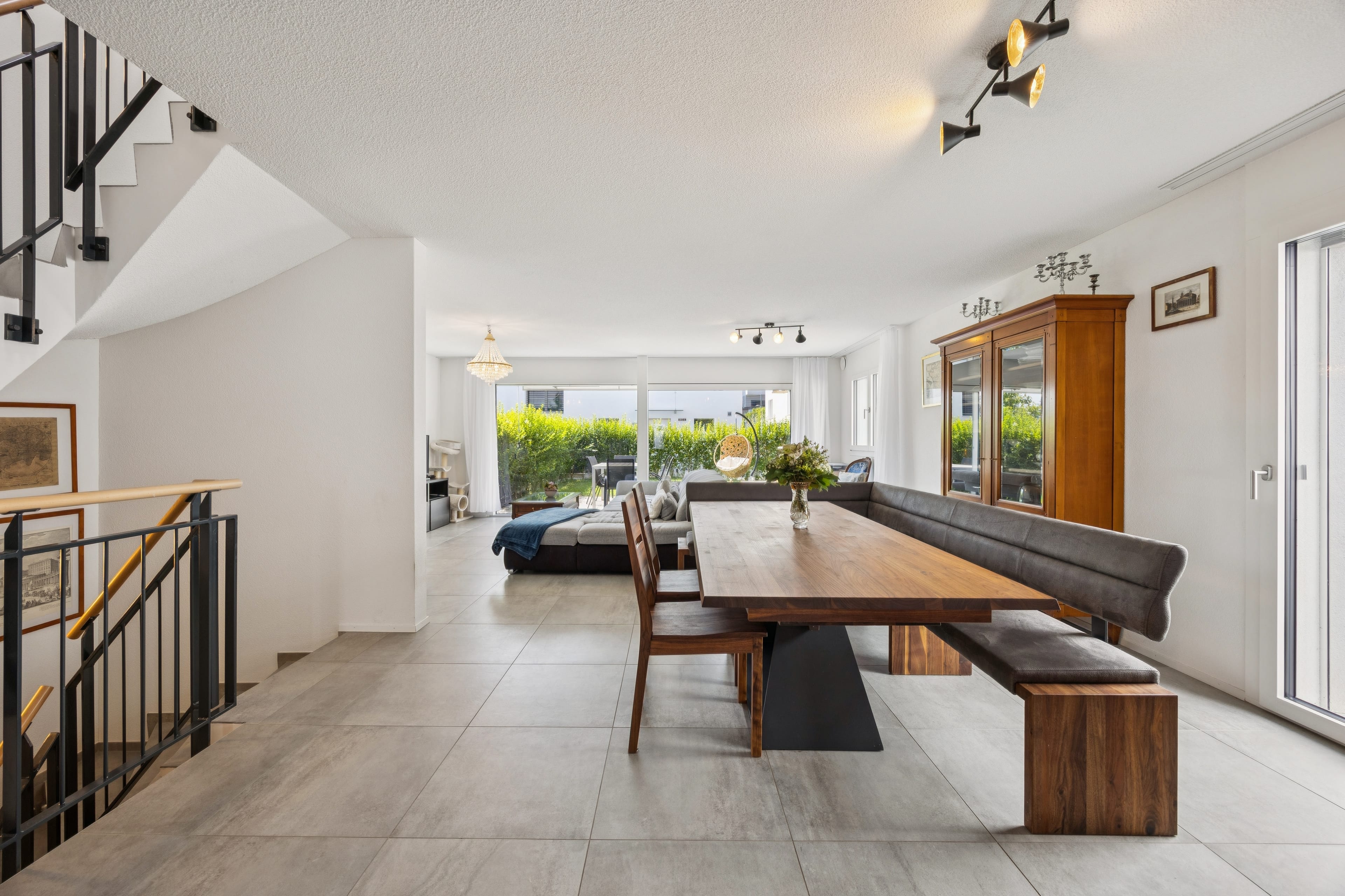 Charmantes Doppeleinfamilienhaus mit 5.5 Zimmern in attraktiver Lage in Seon - Bild 5