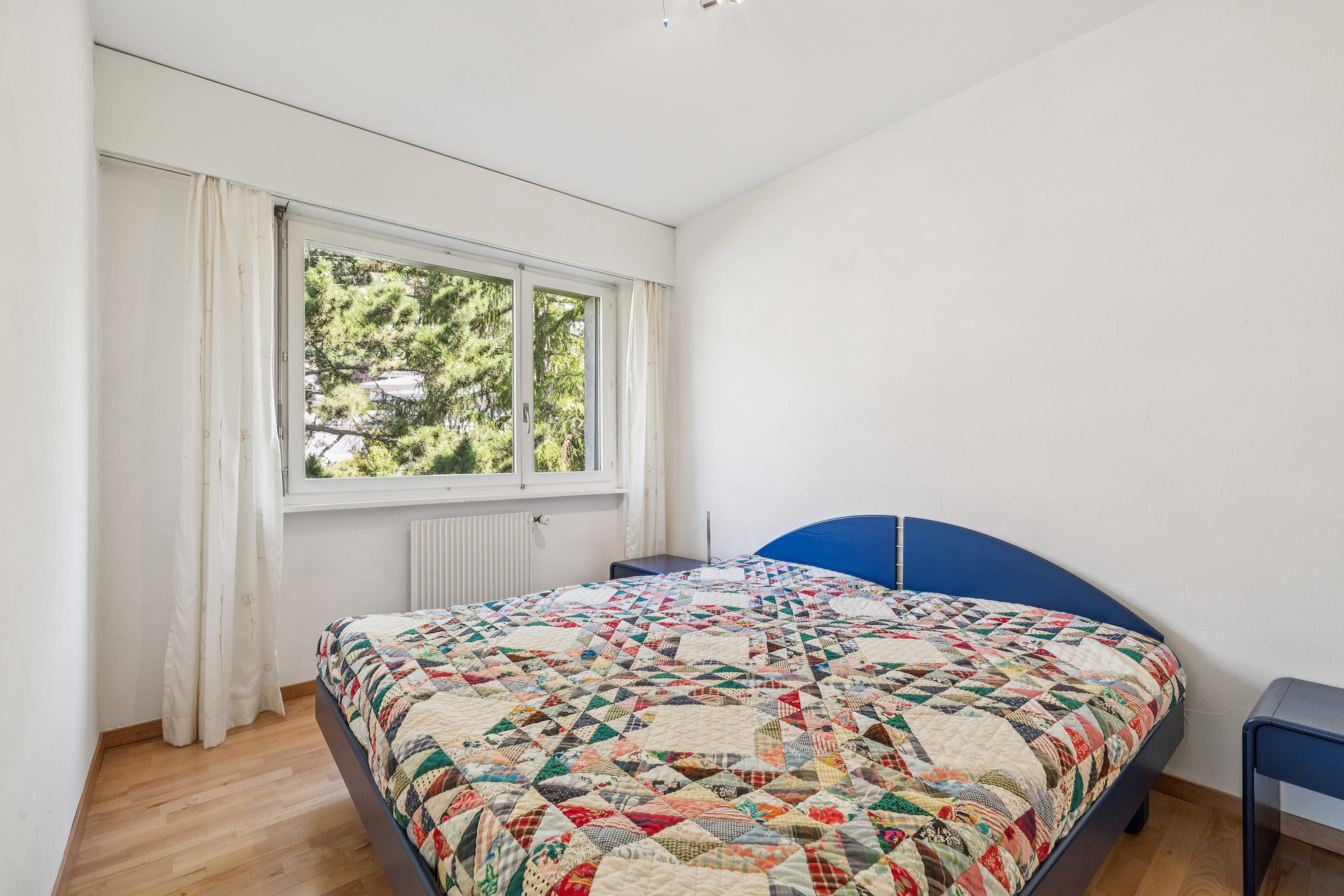 Charme trifft Panorama: 4.5-Zimmer-Wohnung mit Alpenblick - 12