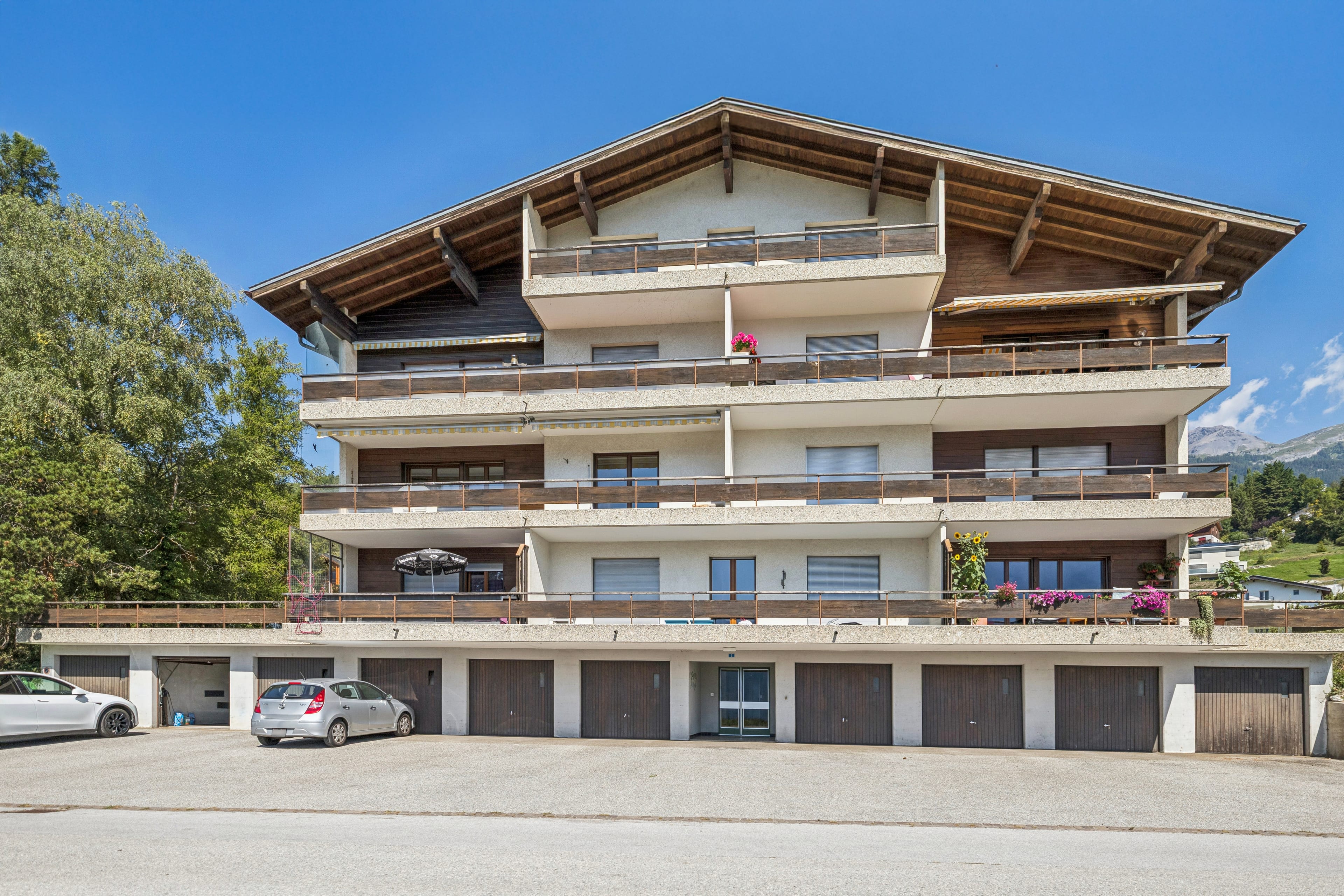 Charme trifft Panorama: 4.5-Zimmer-Wohnung mit Alpenblick - 11