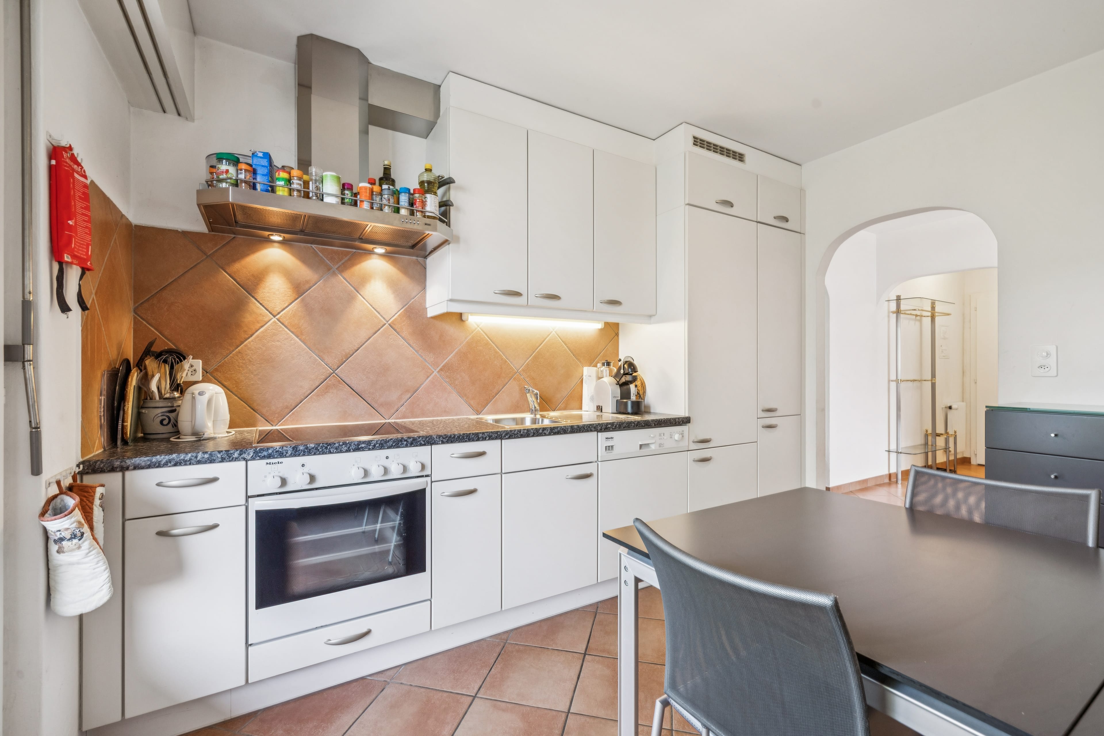 Charme trifft Panorama: 4.5-Zimmer-Wohnung mit Alpenblick - 6