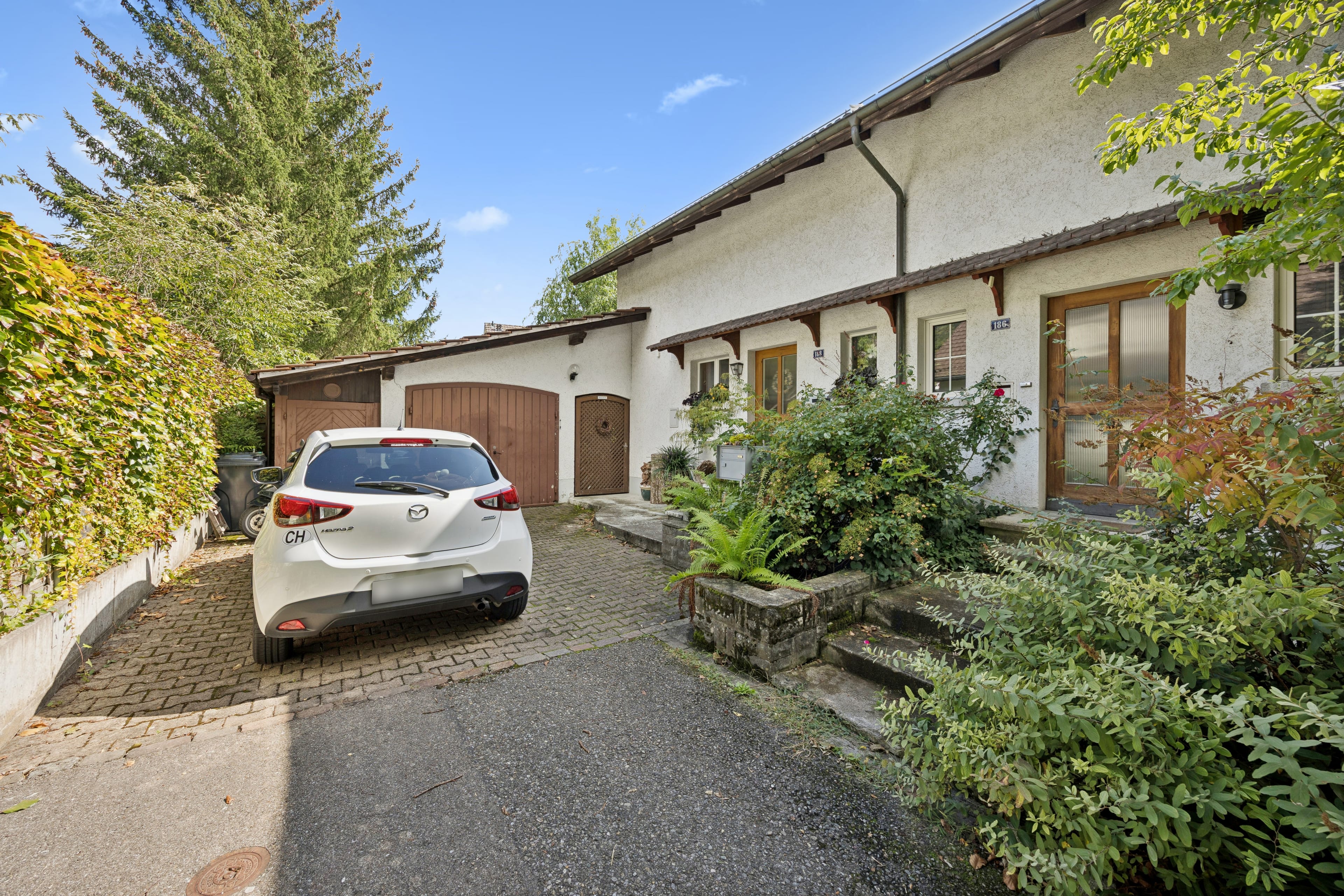 Familienfreundliches Haus mit grossem Gartenparadies - 14