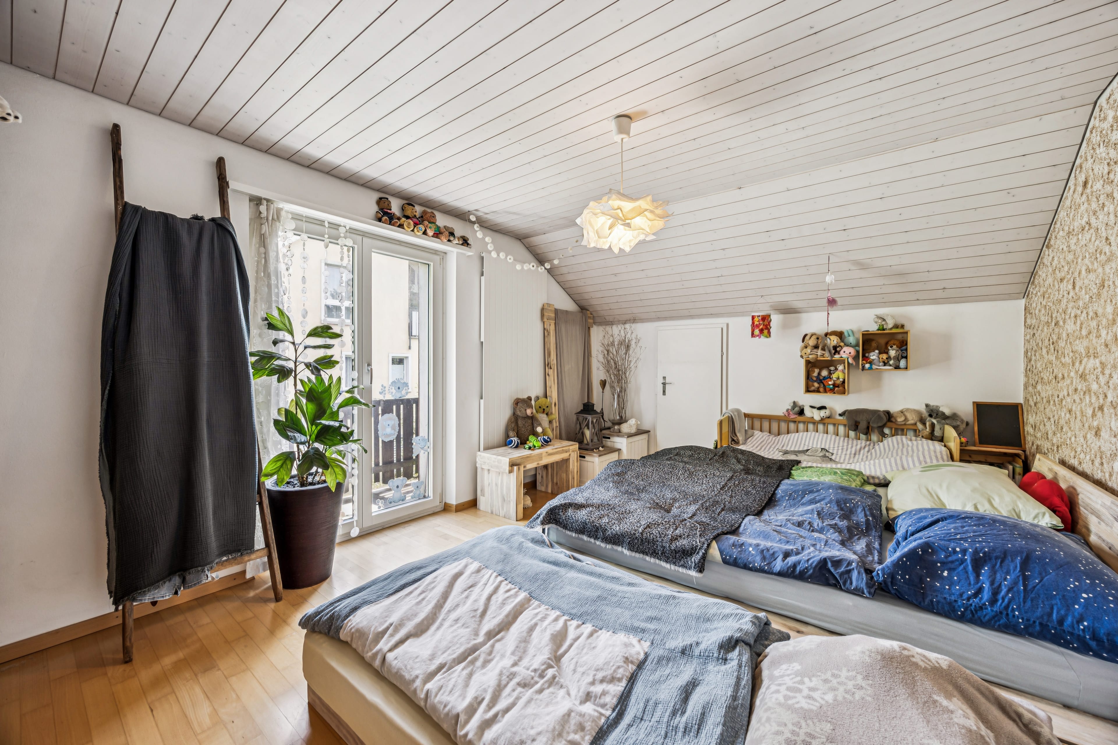 Familienfreundliches Haus mit grossem Gartenparadies - 9