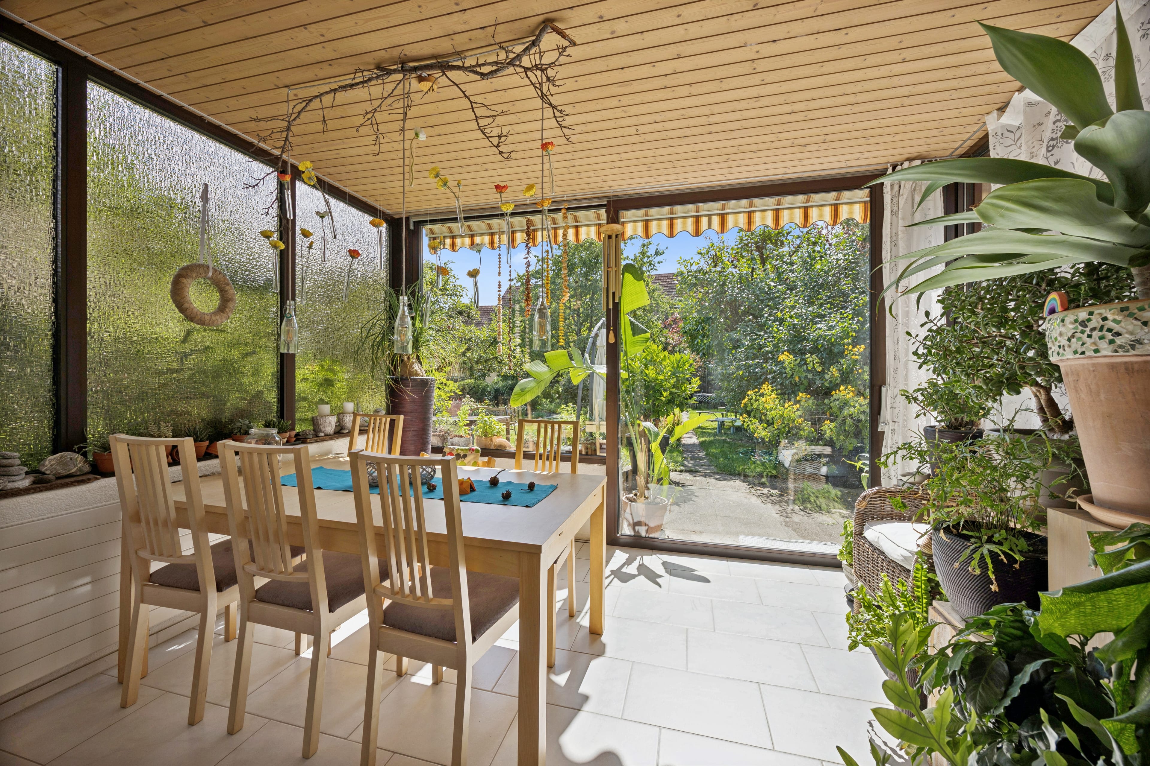 Familienfreundliches Haus mit grossem Gartenparadies - Bild 6