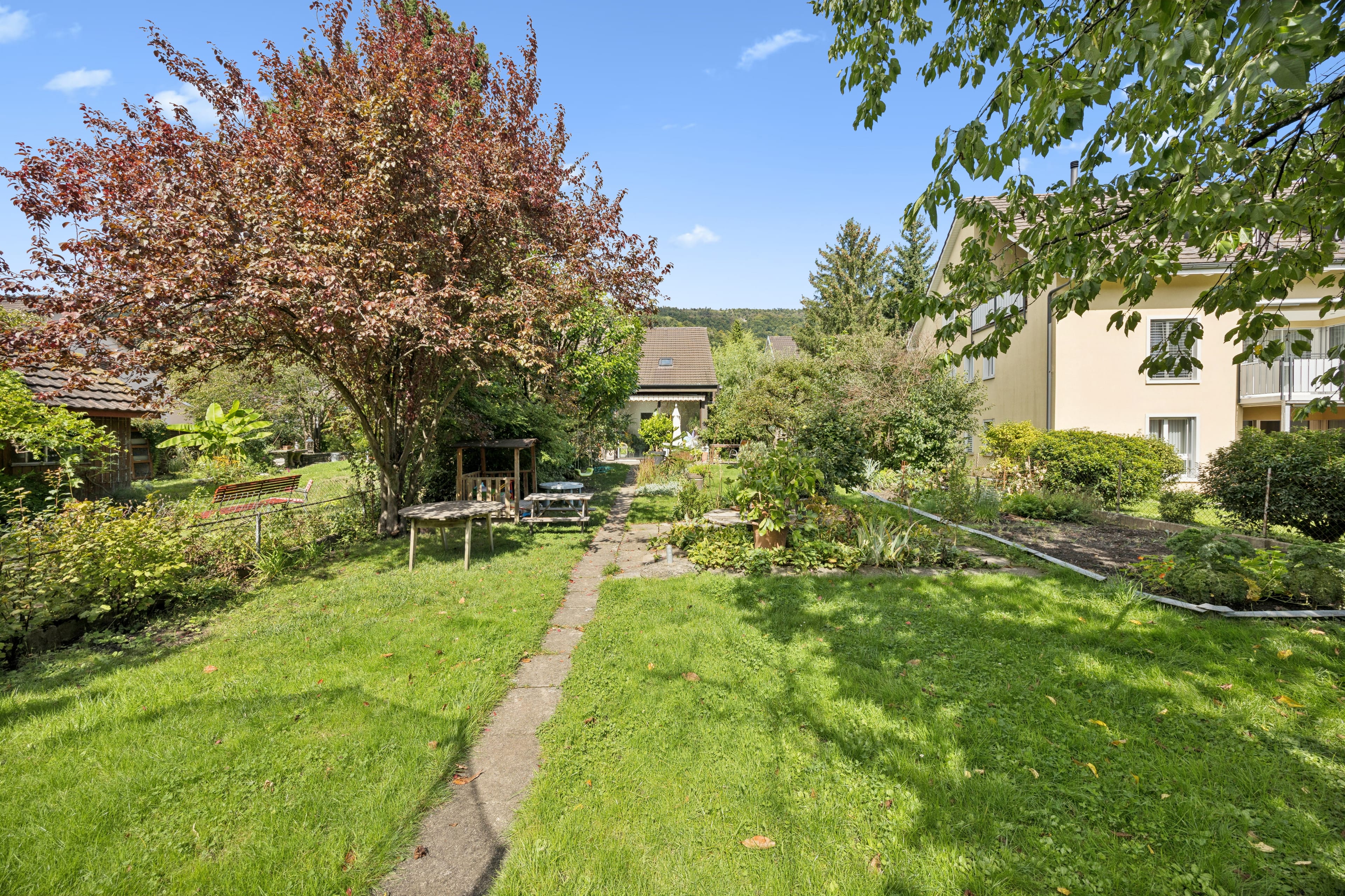 Familienfreundliches Haus mit grossem Gartenparadies - 13