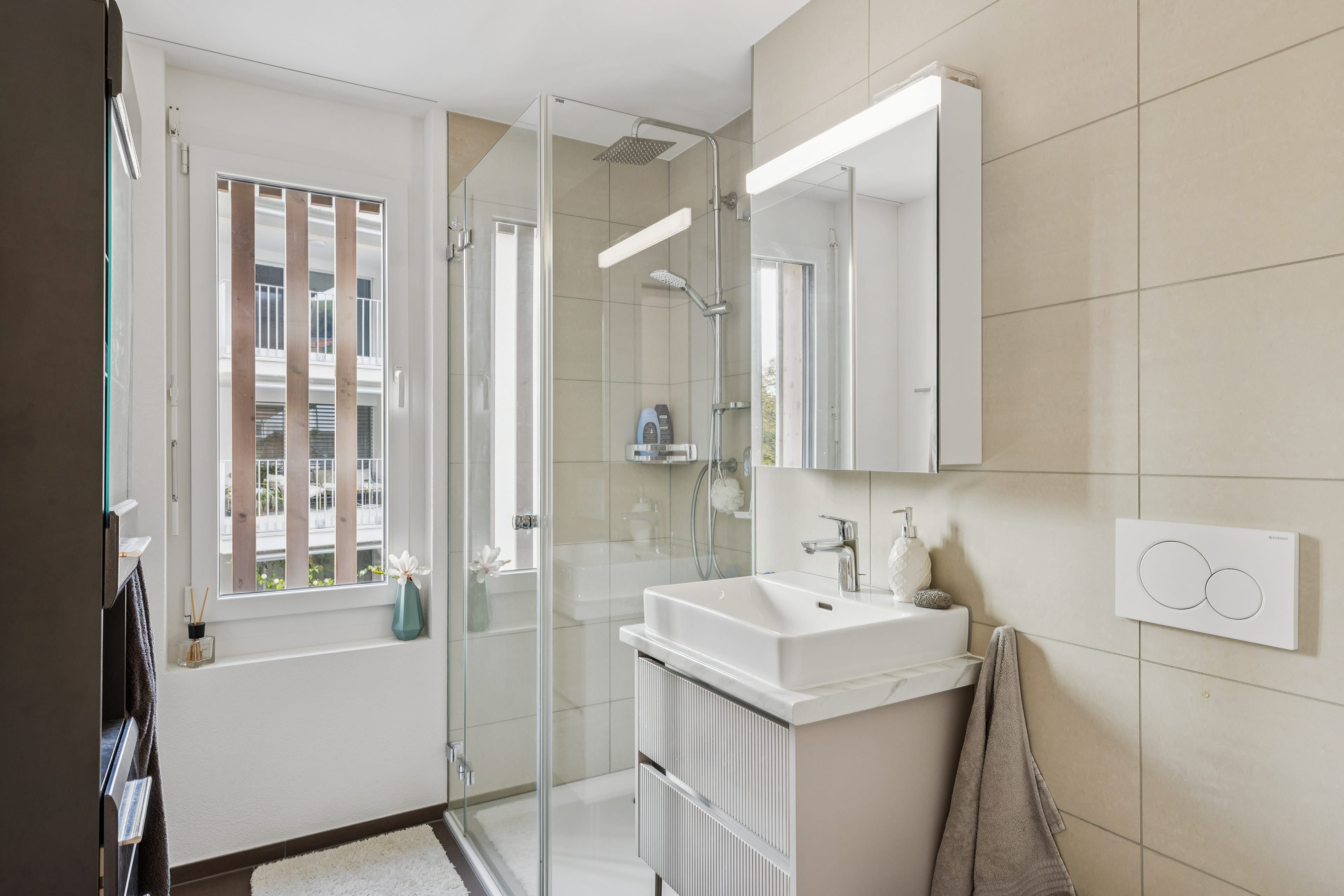 Elegantes Wohnen im Grünen: 4.5-Zimmerwohnung in Künten - 11