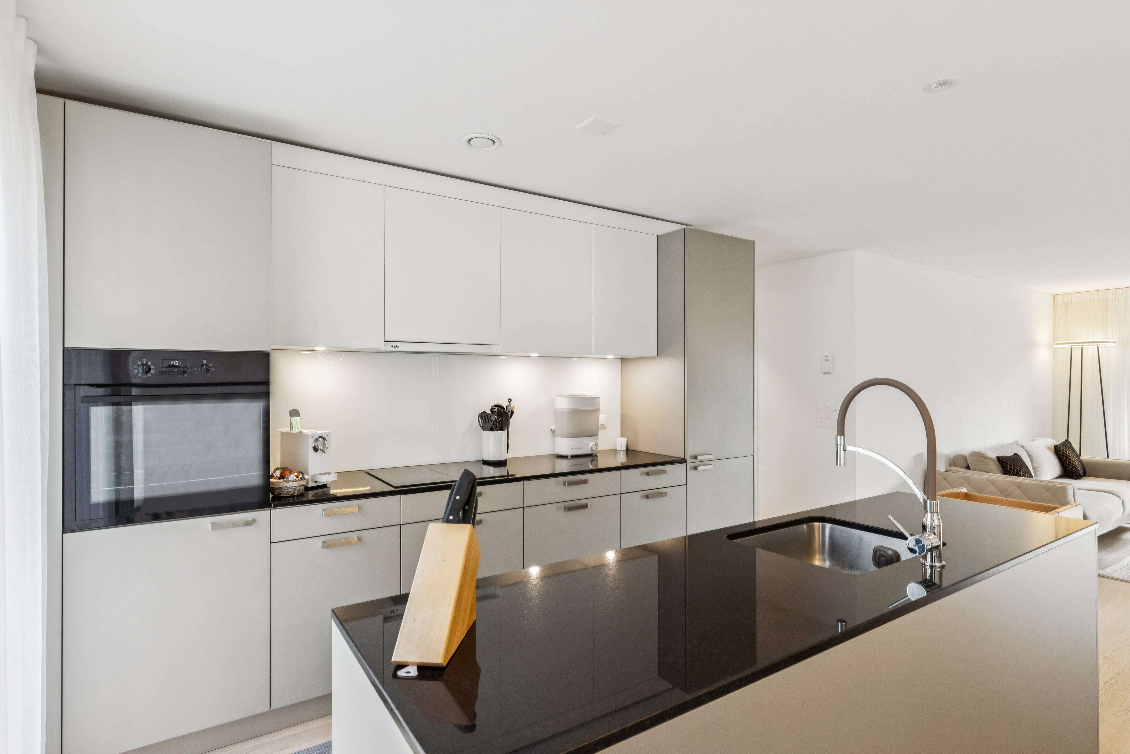 Elegantes Wohnen im Grünen: 4.5-Zimmerwohnung in Künten - Bild 2