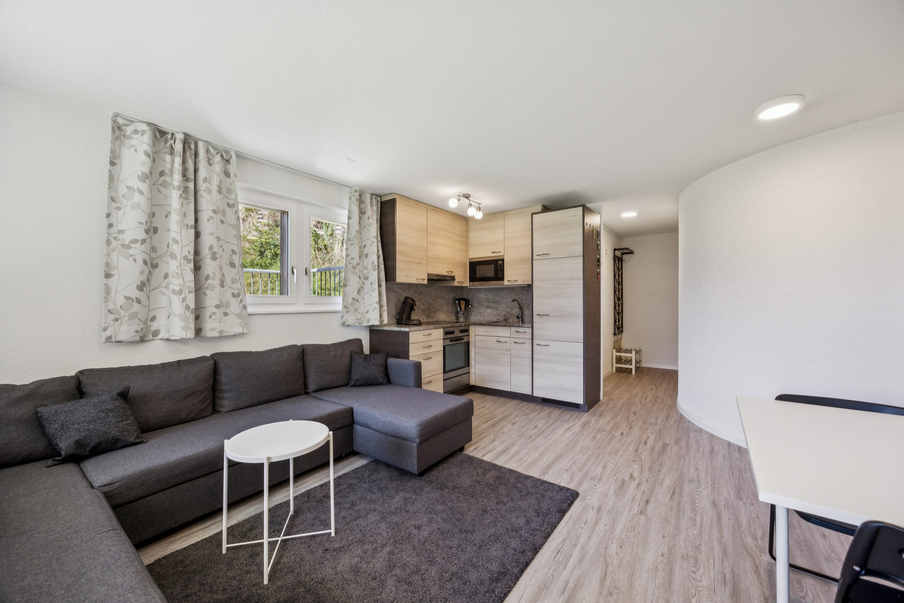 Charmante 2.5-Zimmer-Wohnung im sonnigen Ritzingen/Goms - 1