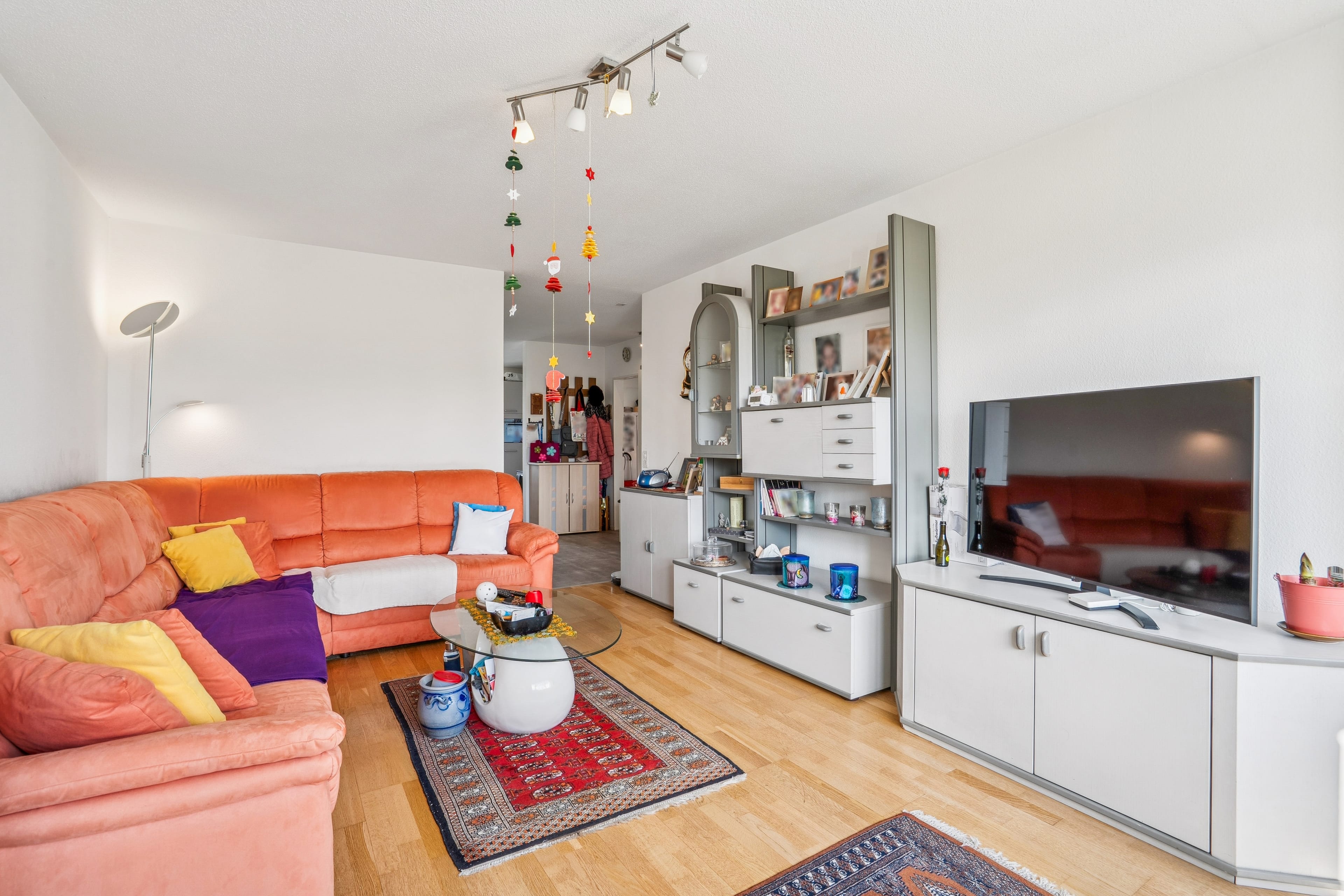 Attraktive 4.5-Zimmer-Wohnung in Oberentfelden - Bild 2