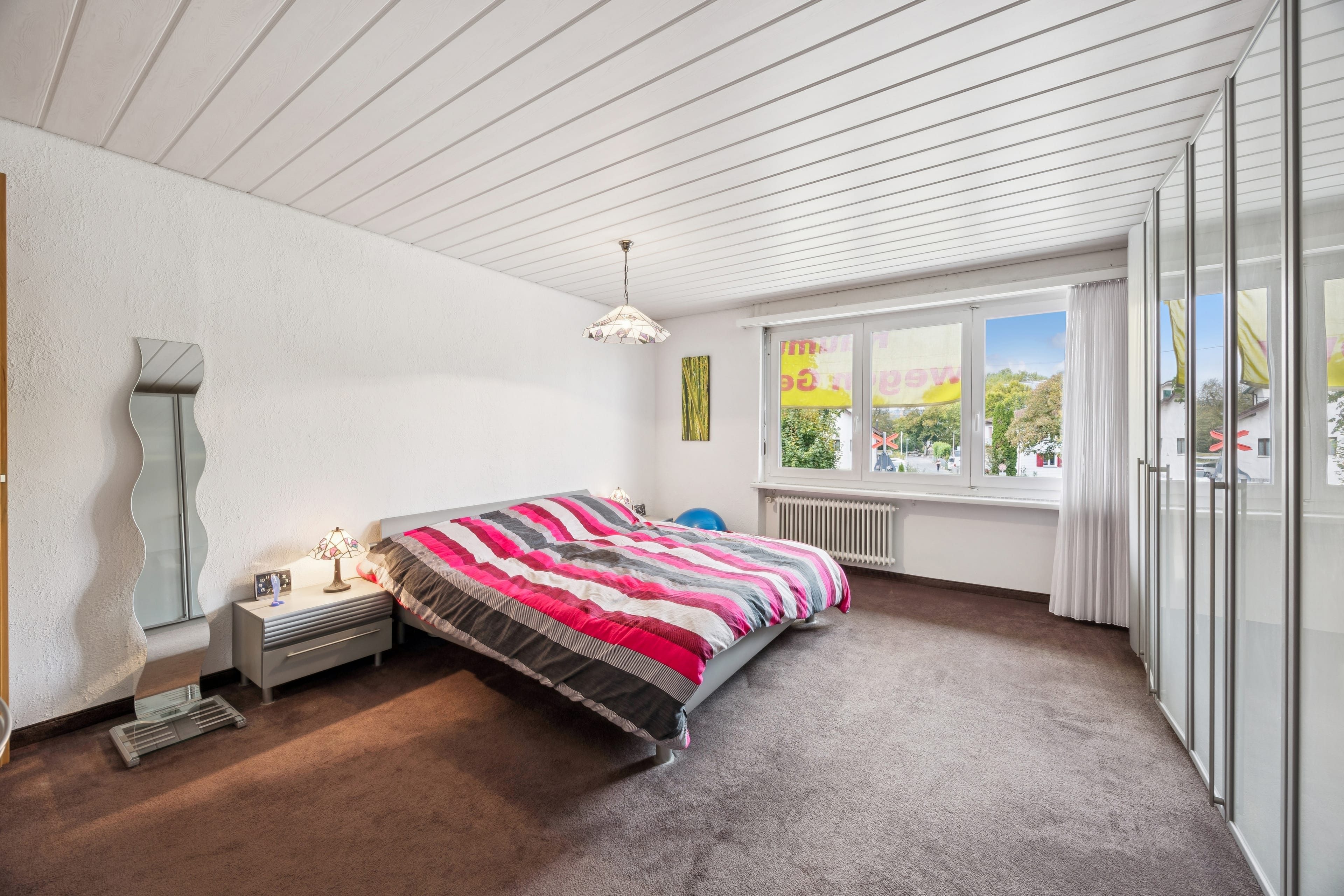 Vielseitiges Wohn- und Geschäftshaus - Oberentfelden, 10 Zimmer - 10