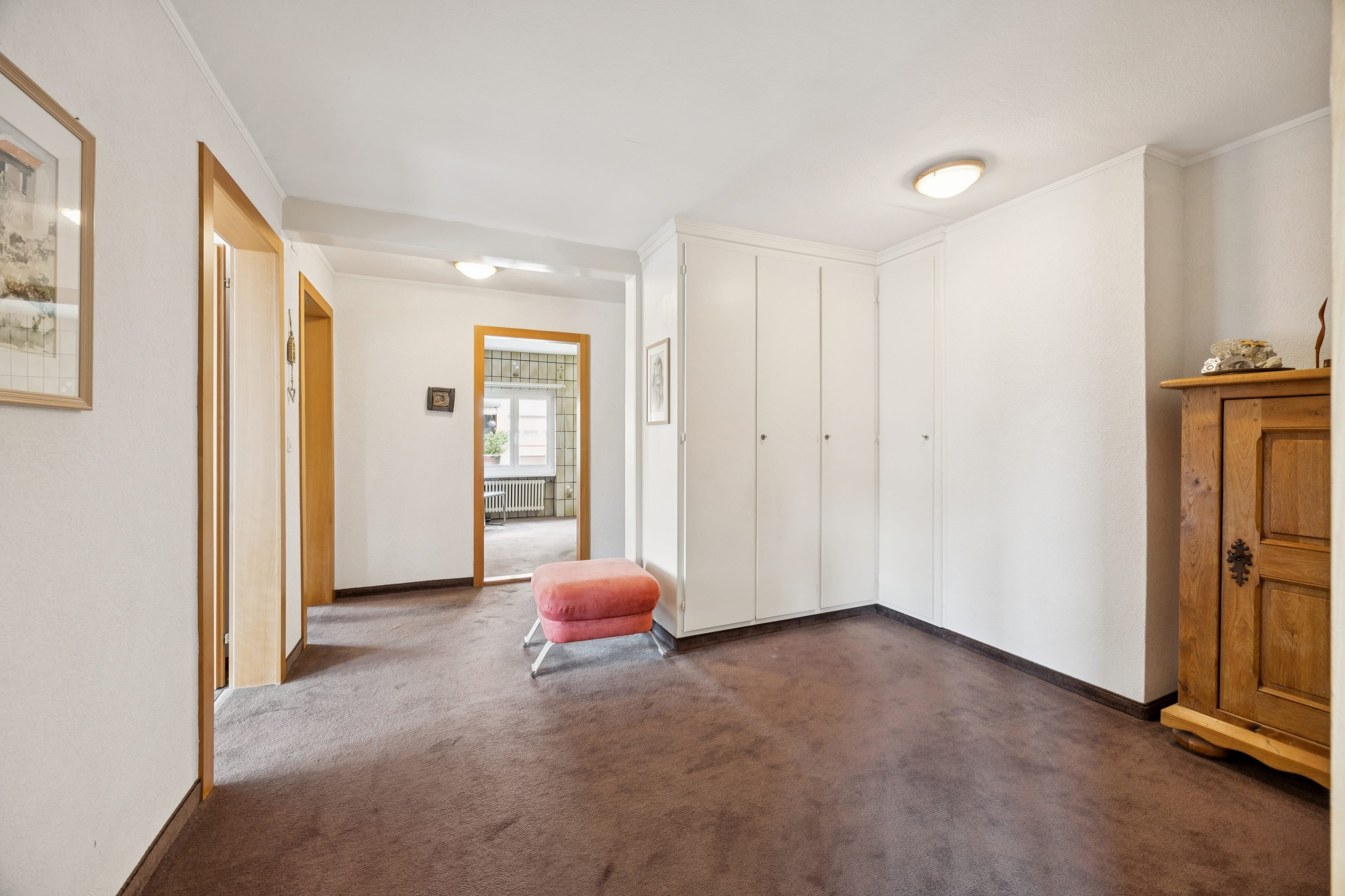 Vielseitiges Wohn- und Geschäftshaus - Oberentfelden, 10 Zimmer - 9