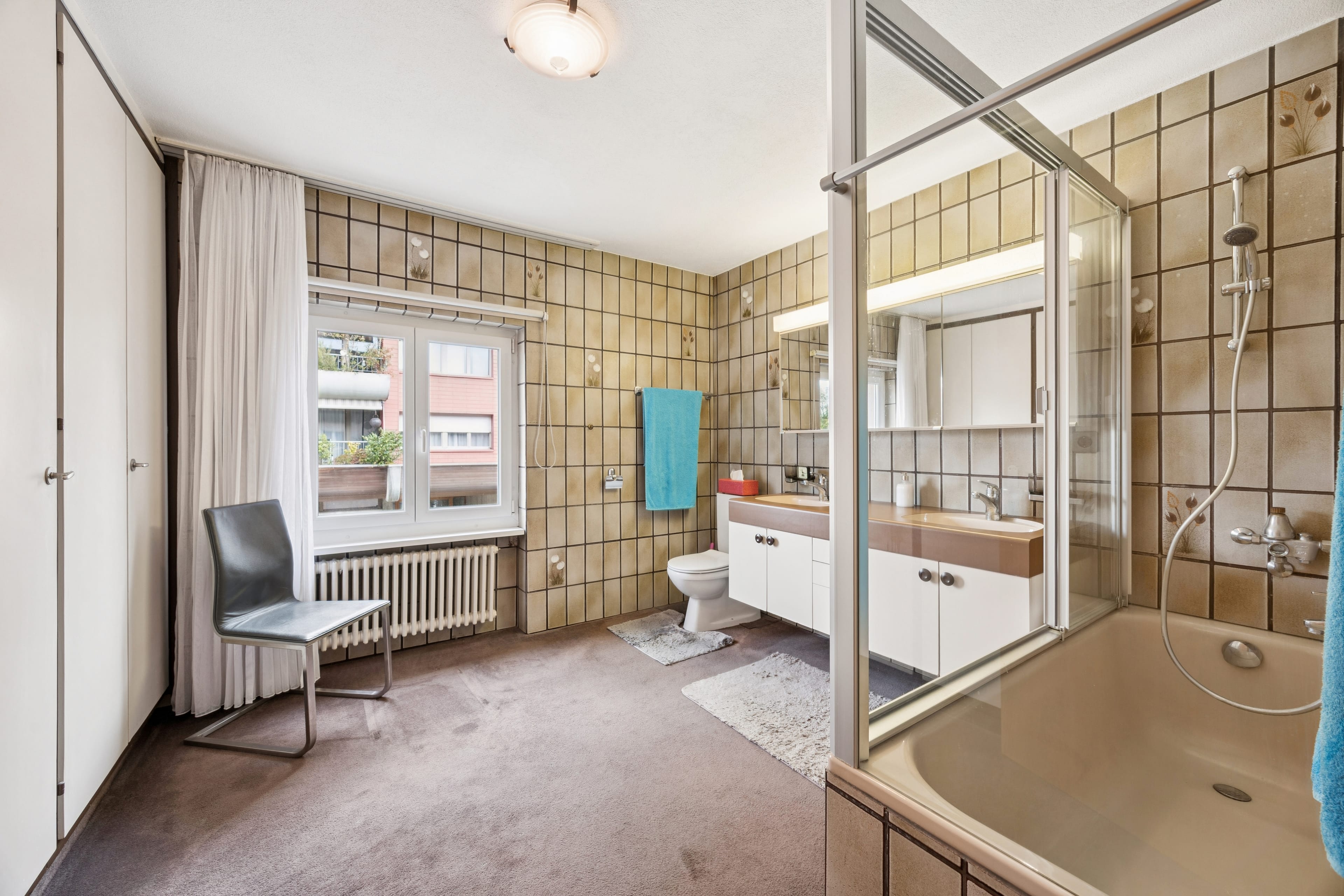 Vielseitiges Wohn- und Geschäftshaus - Oberentfelden, 10 Zimmer - 40