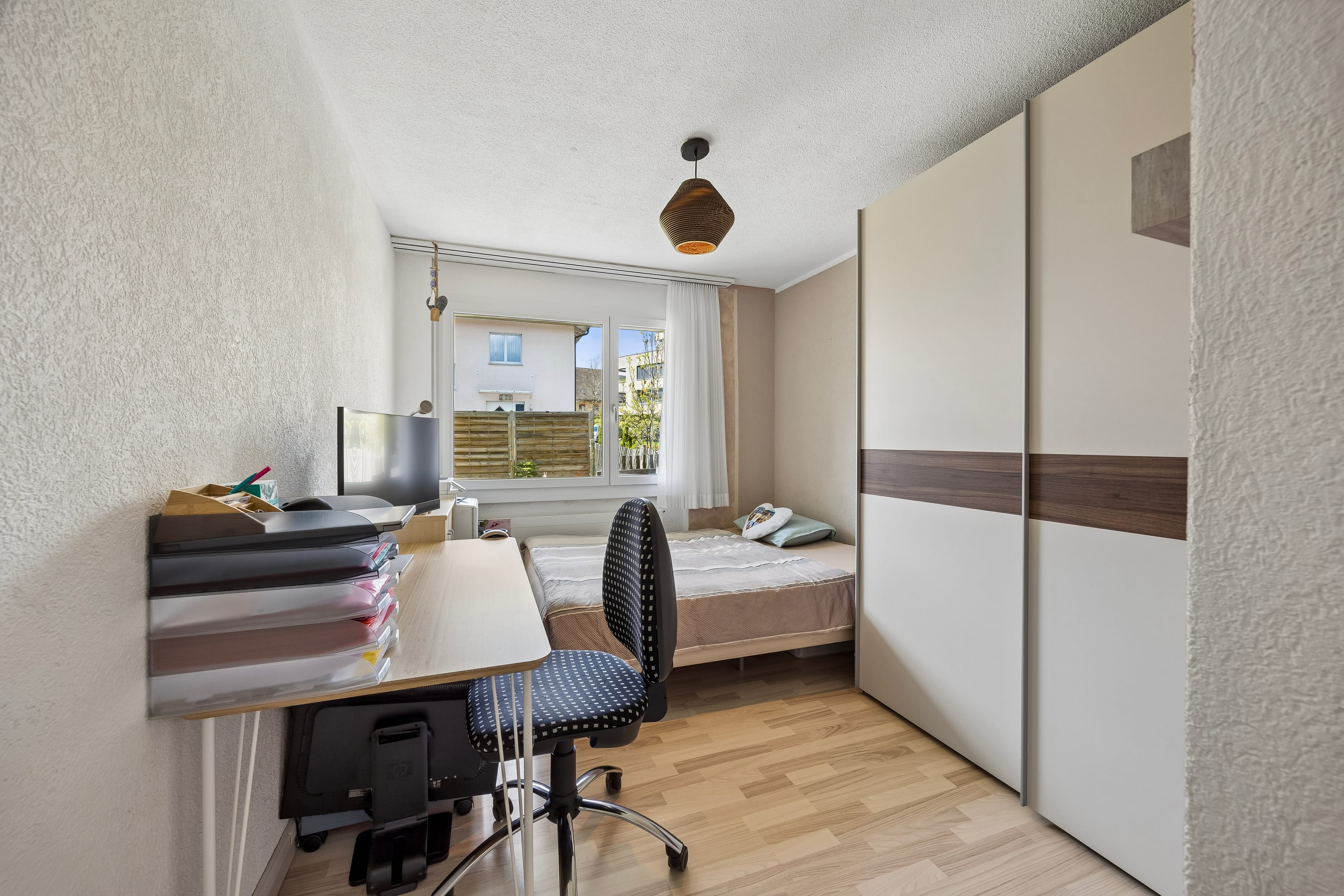 Freistehendes EFH mit 6.5 Zimmer und viel Umschwung - Bild 4