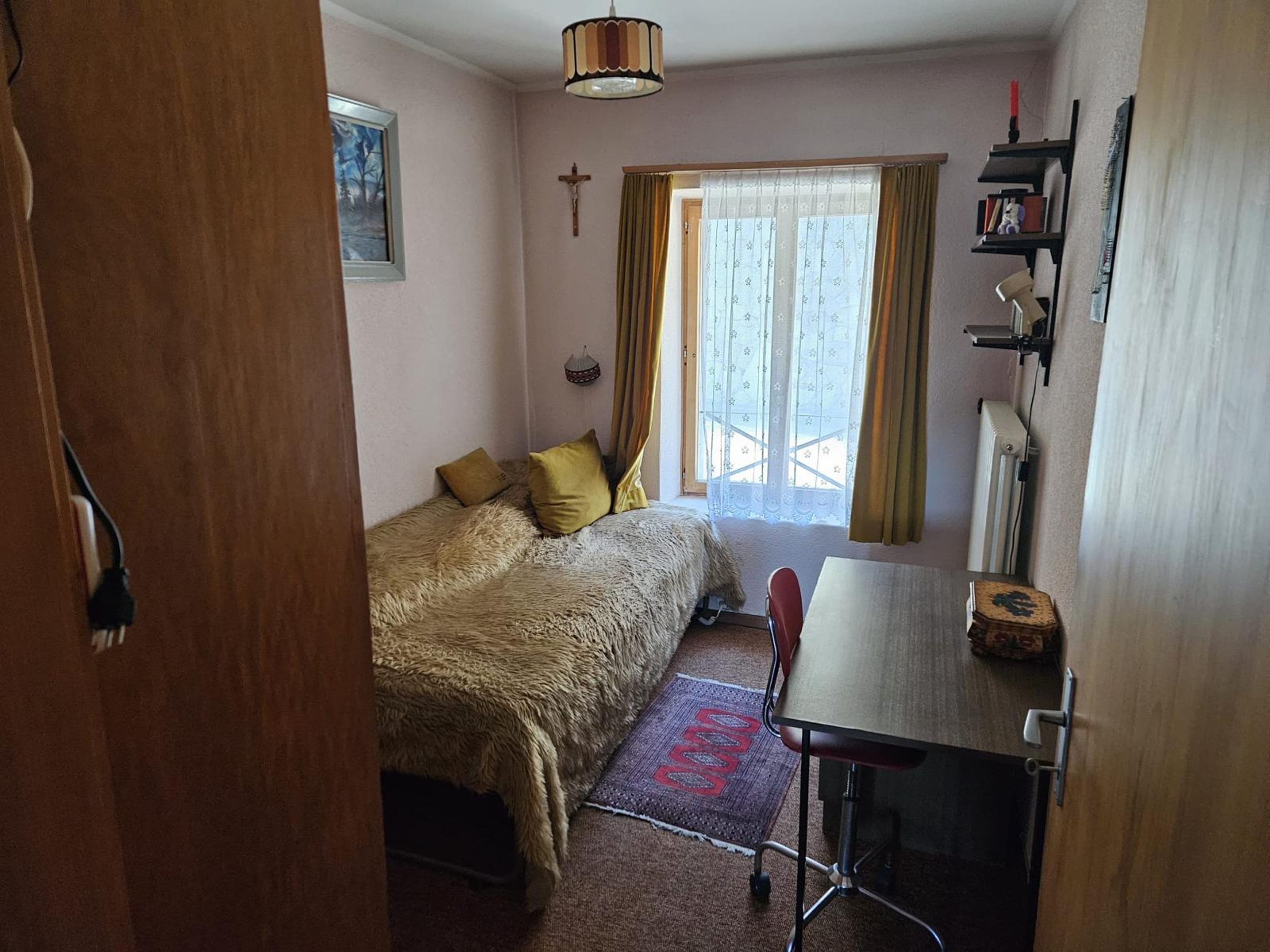 2/3 eines sanierungsbedürftigen Hauses im Wallis - 14