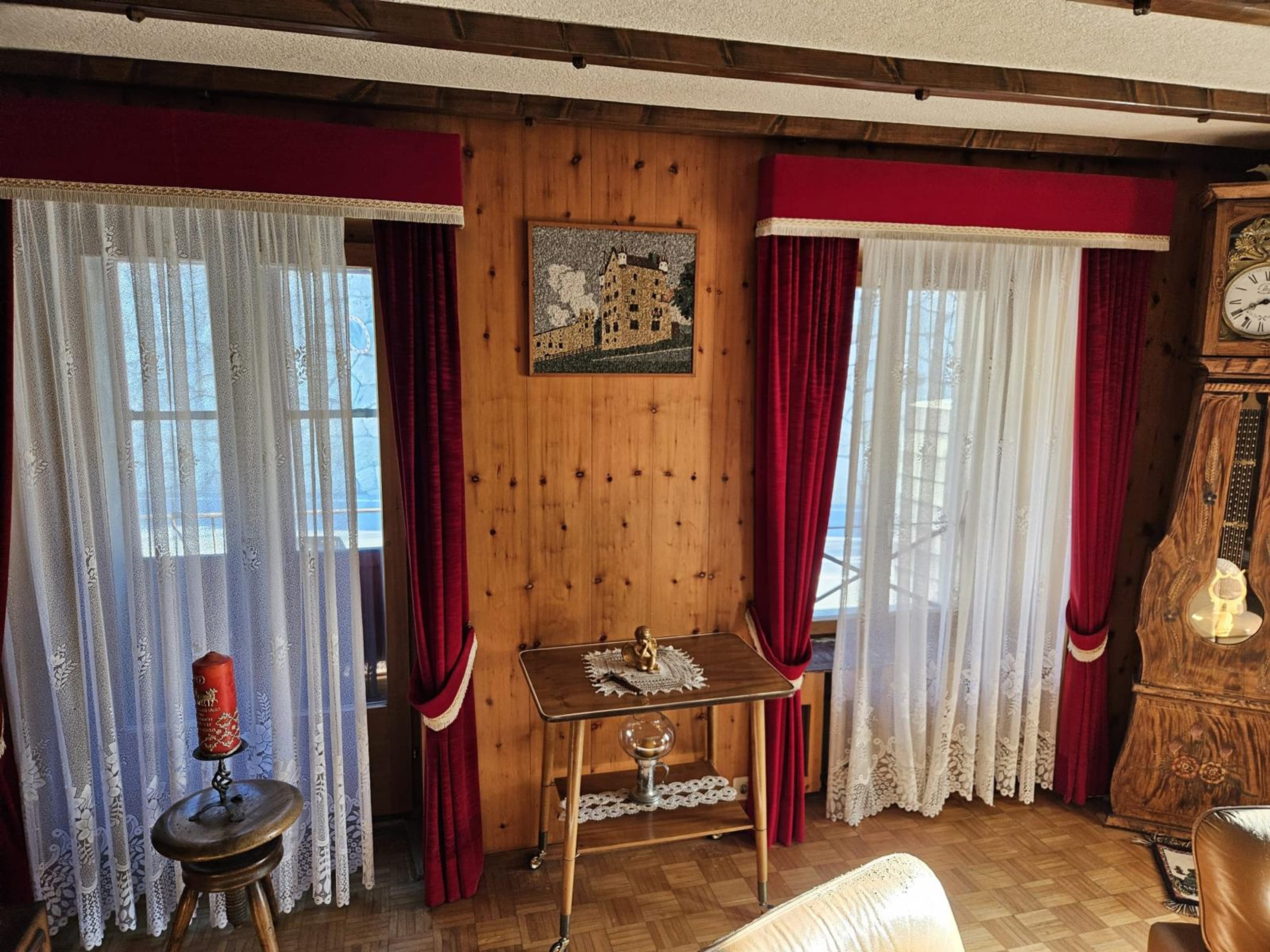 2/3 eines sanierungsbedürftigen Hauses im Wallis - 10