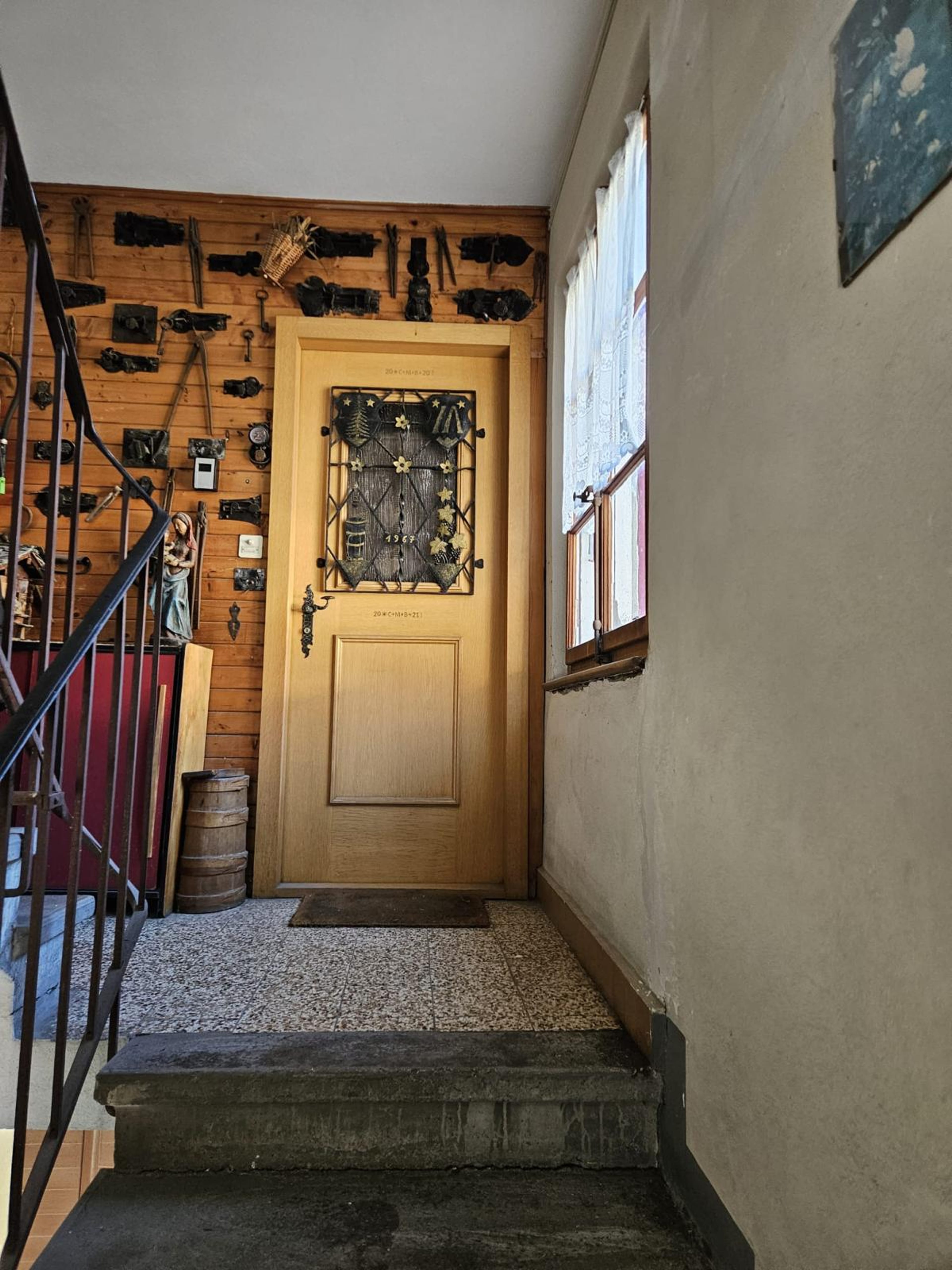 2/3 eines sanierungsbedürftigen Hauses im Wallis - 21