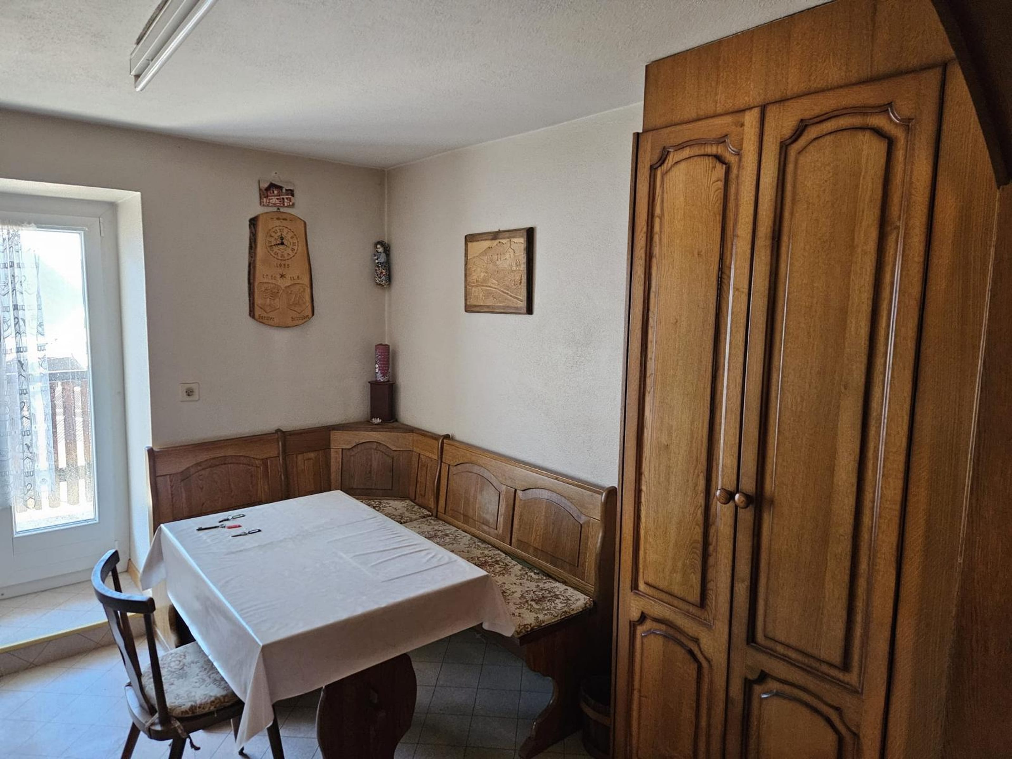 2/3 eines sanierungsbedürftigen Hauses im Wallis - 15