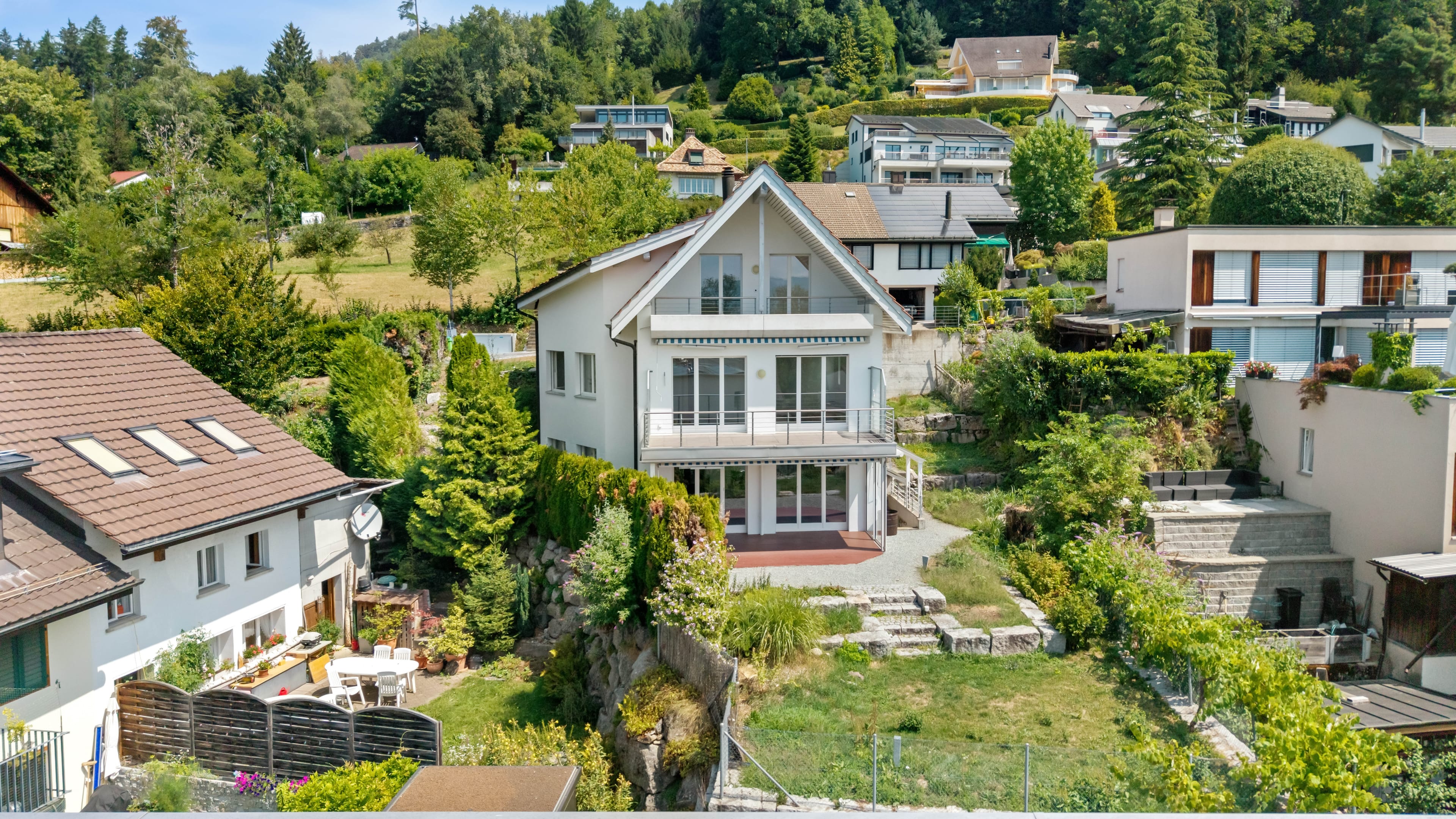 7-Zimmer-Einfamilienhaus mit Einliegerwohnung in Dürnten kaufen