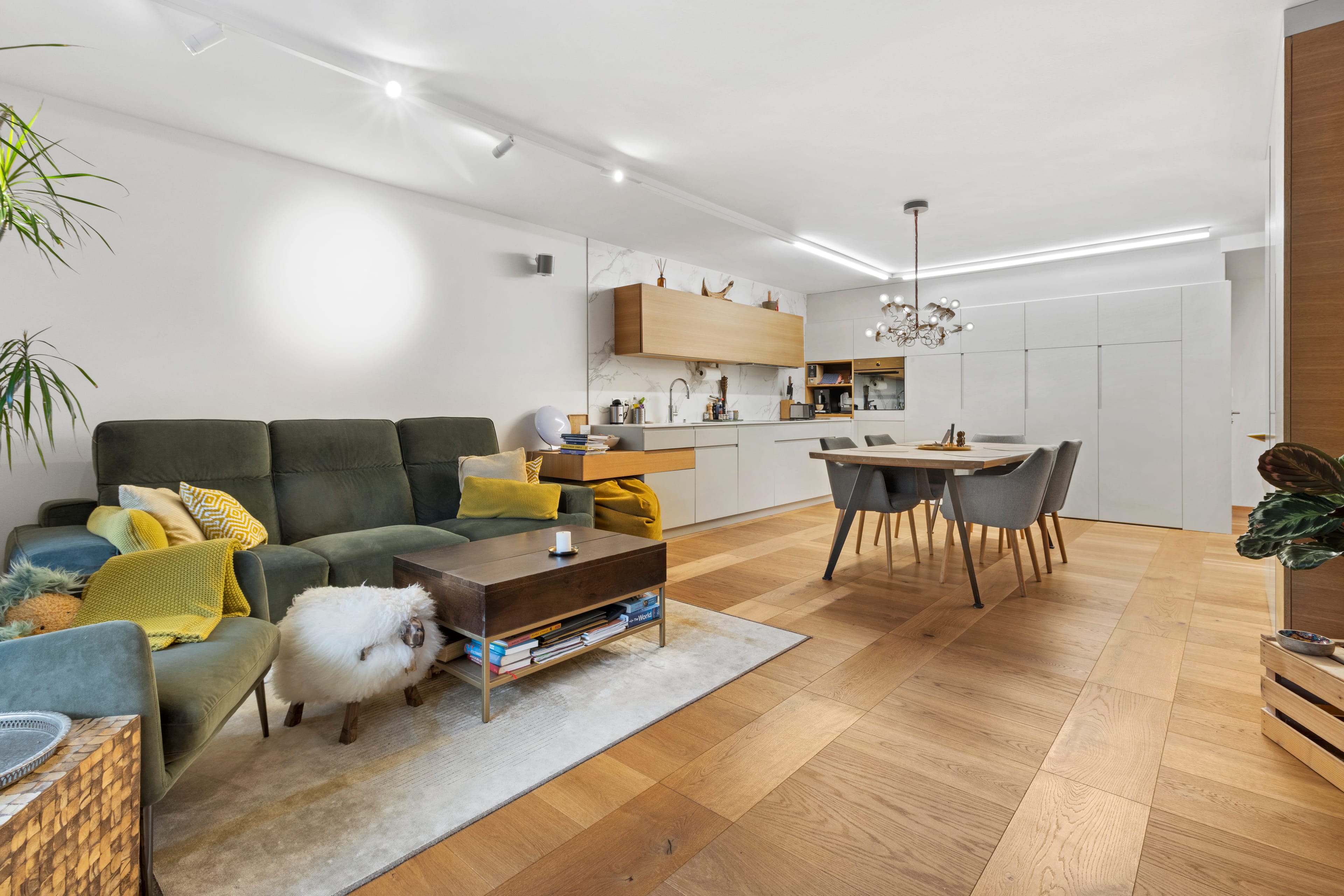 Luxuriöse 3,5 Zimmer Wohnung an bester Lage - 2