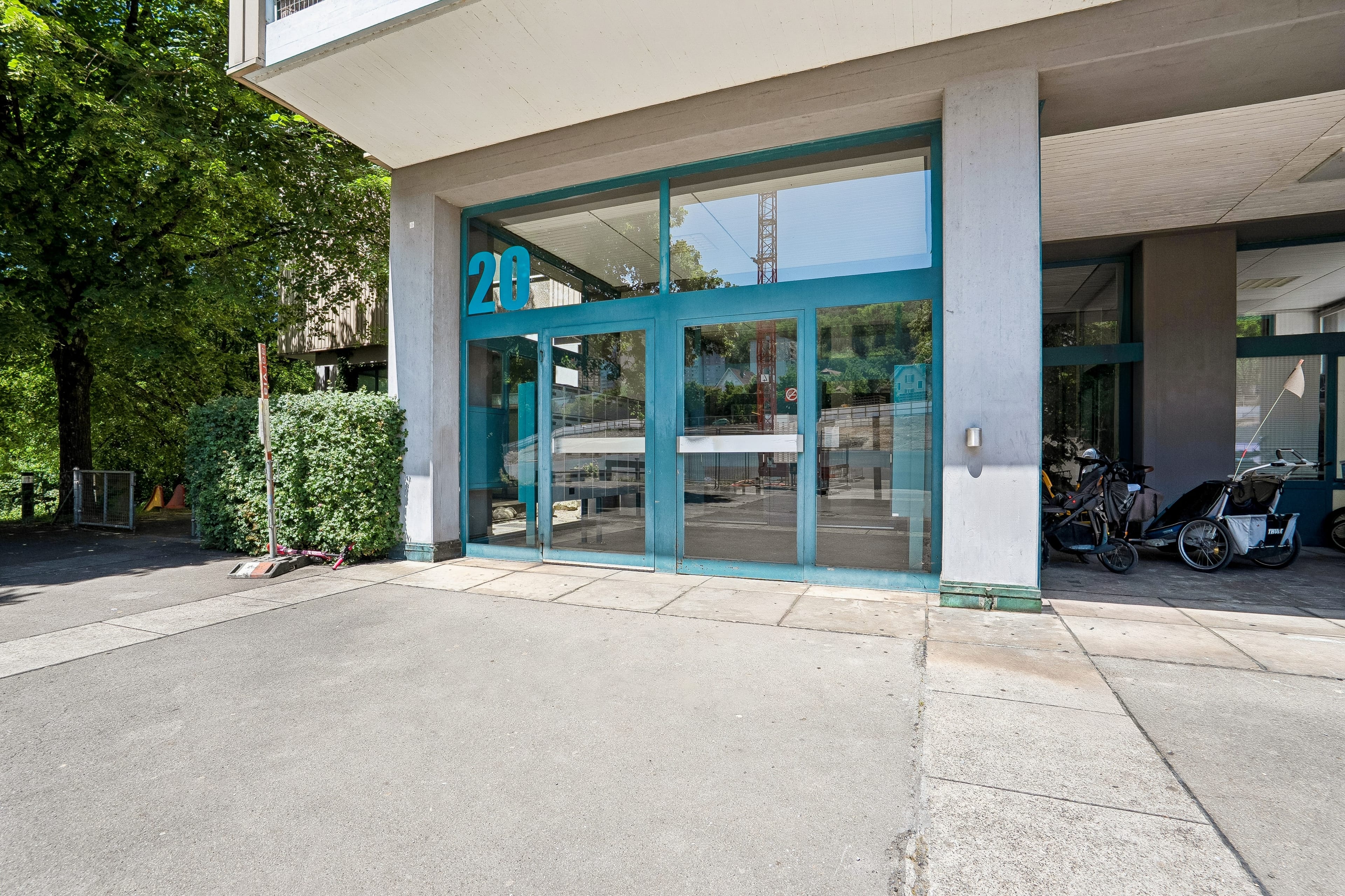 Panoramablick inklusive – Exklusive 2.5-Zimmer-Wohnung in Baden - 16