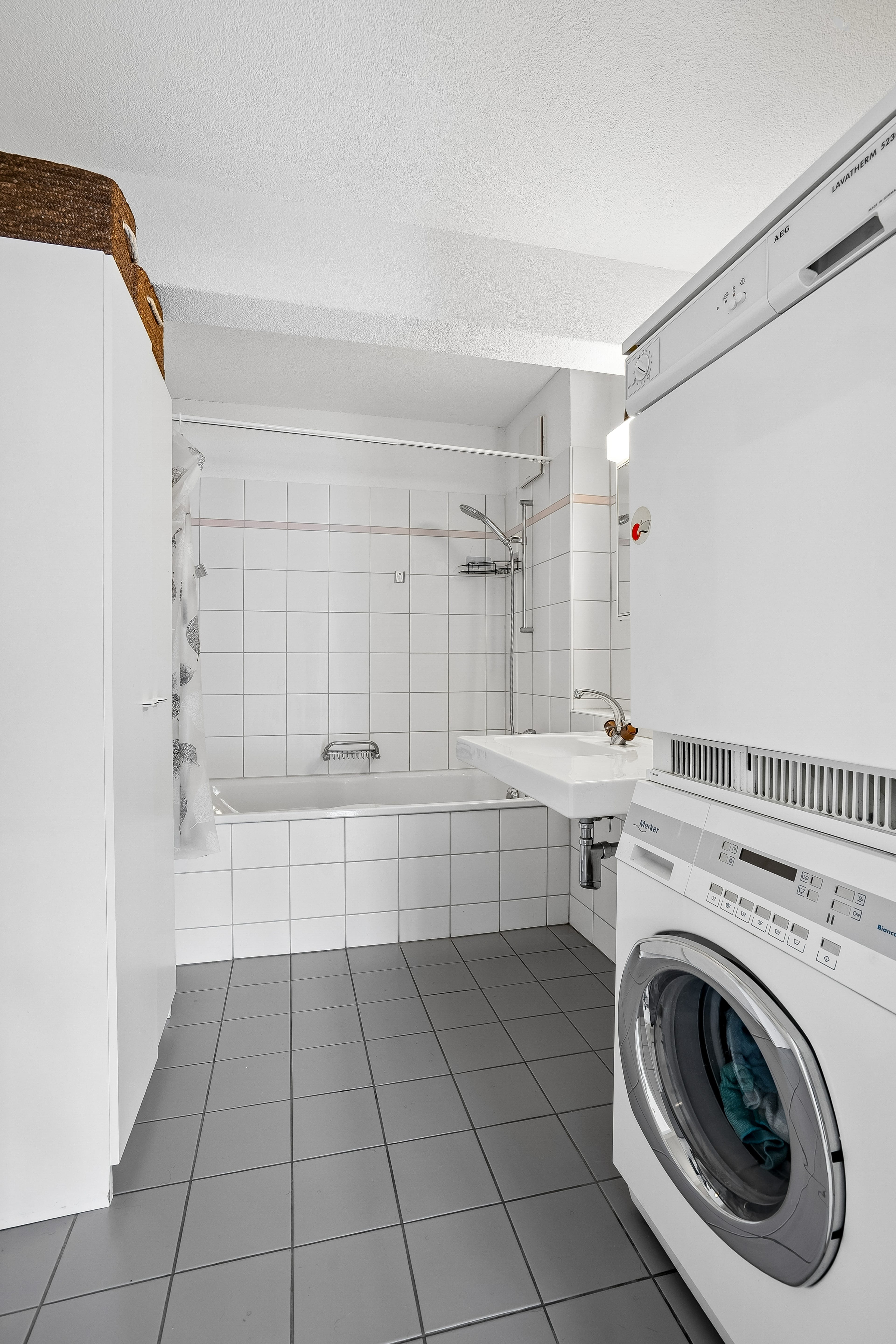 Panoramablick inklusive – Exklusive 2.5-Zimmer-Wohnung in Baden - 18