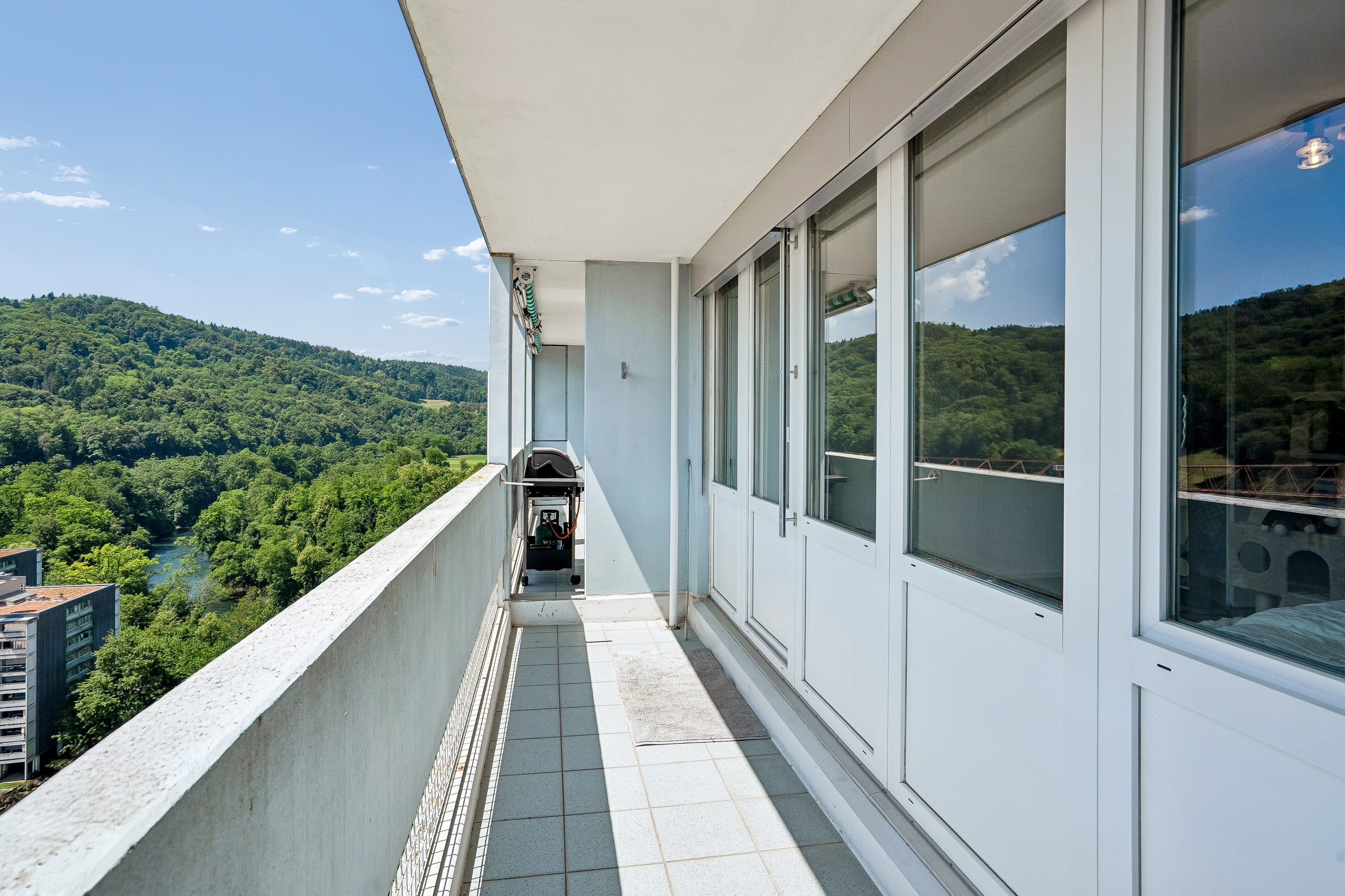 Panoramablick inklusive – Exklusive 2.5-Zimmer-Wohnung in Baden - 7
