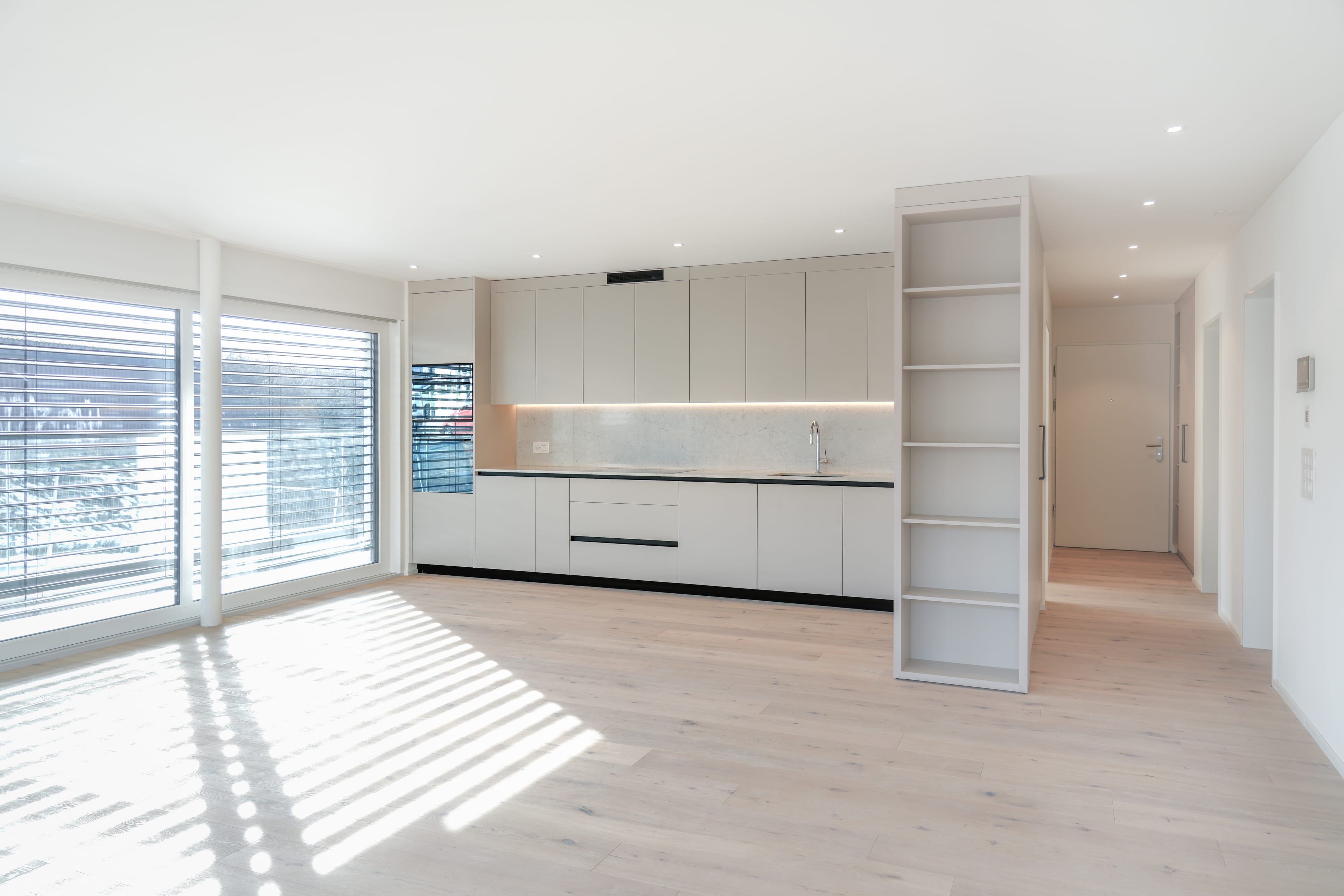 Moderne 4.5-Zimmer Wohnung in Grenchen mit Balkon - Bild 1
