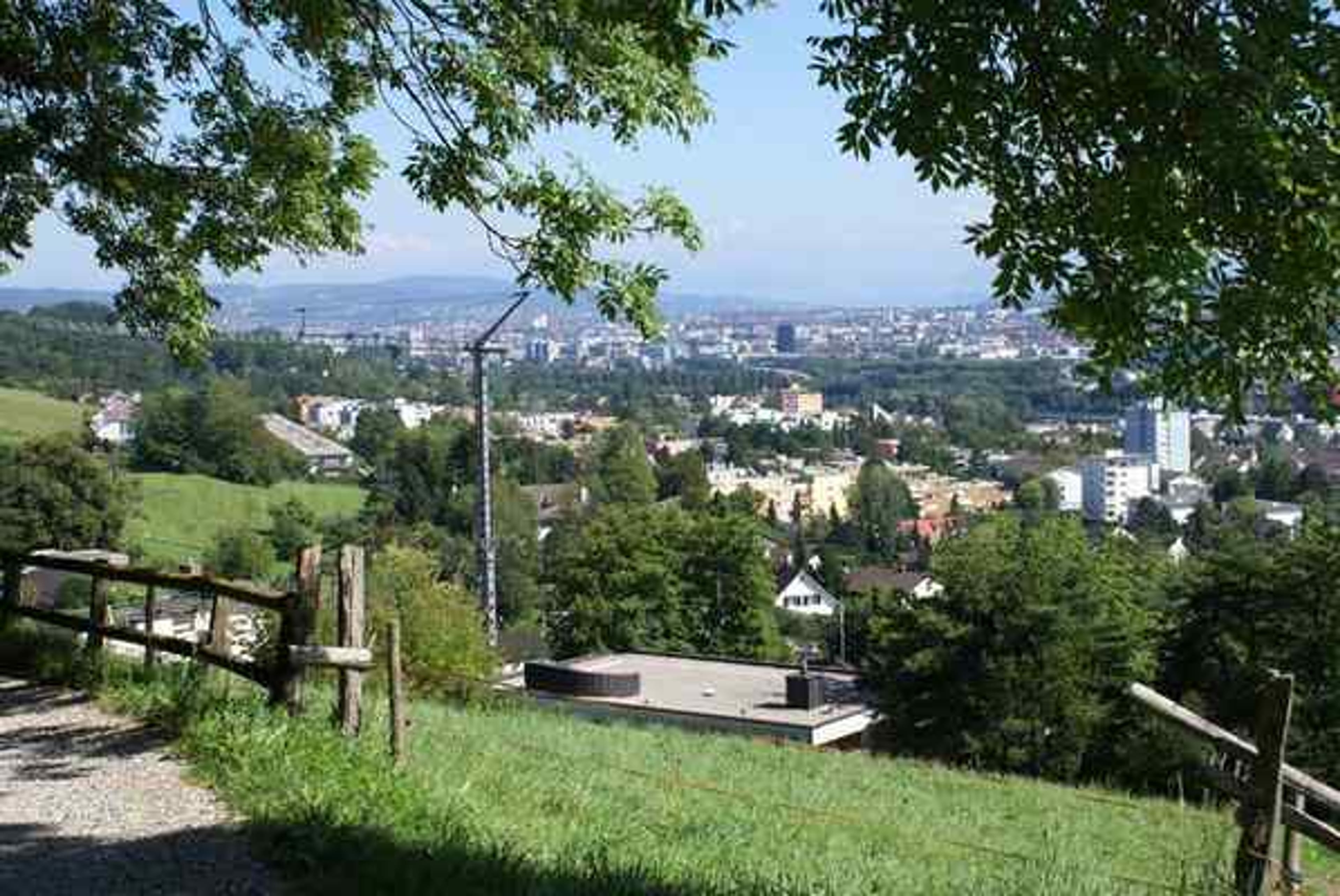 Grosszügige 5.5-Zi.-Dachwohnung mit Balkon in Unterengstringen - 27