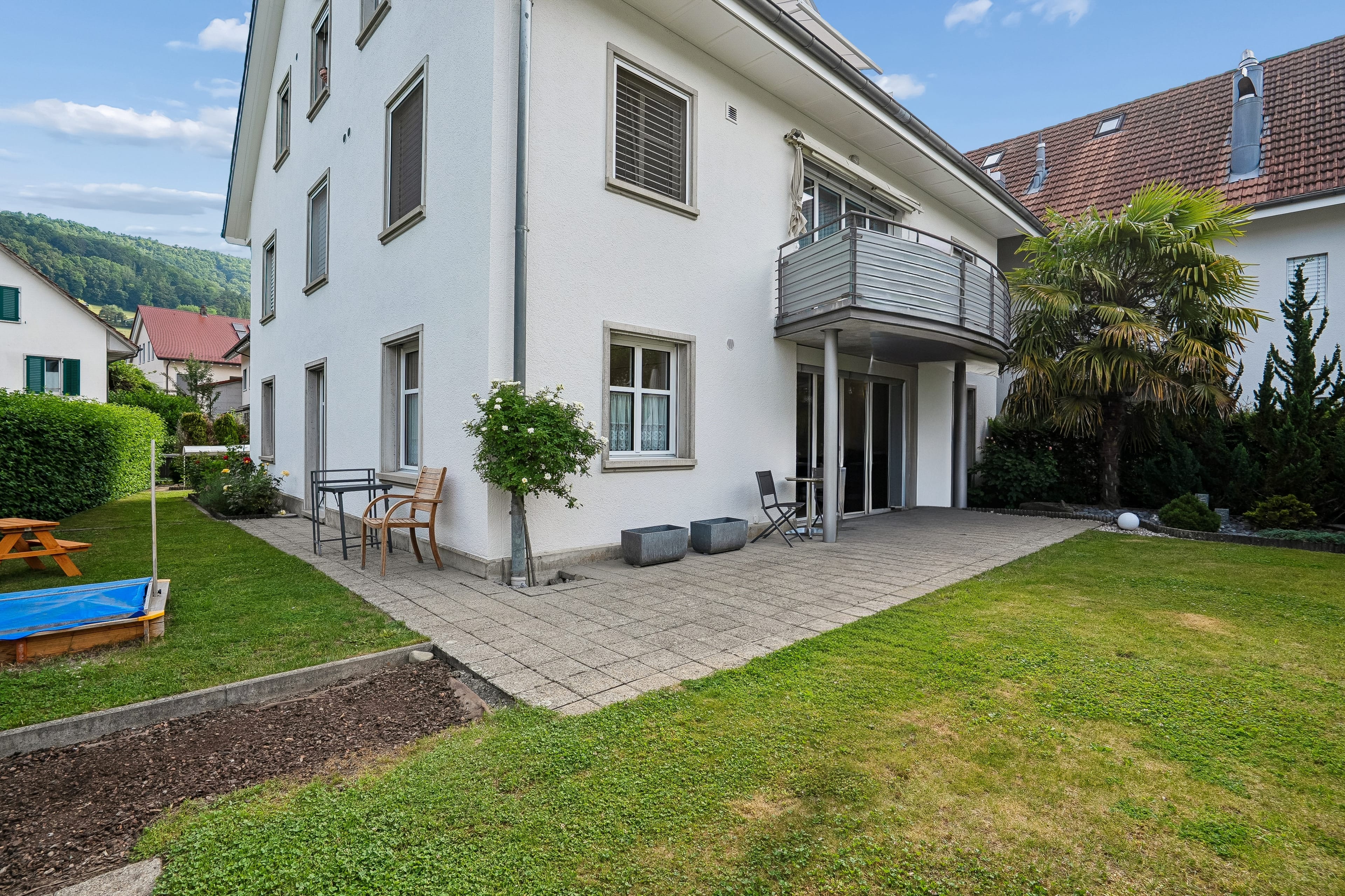 Gartenwohnung mit Einfamilienhausgefühl – 260 m² Privatgarten - 12