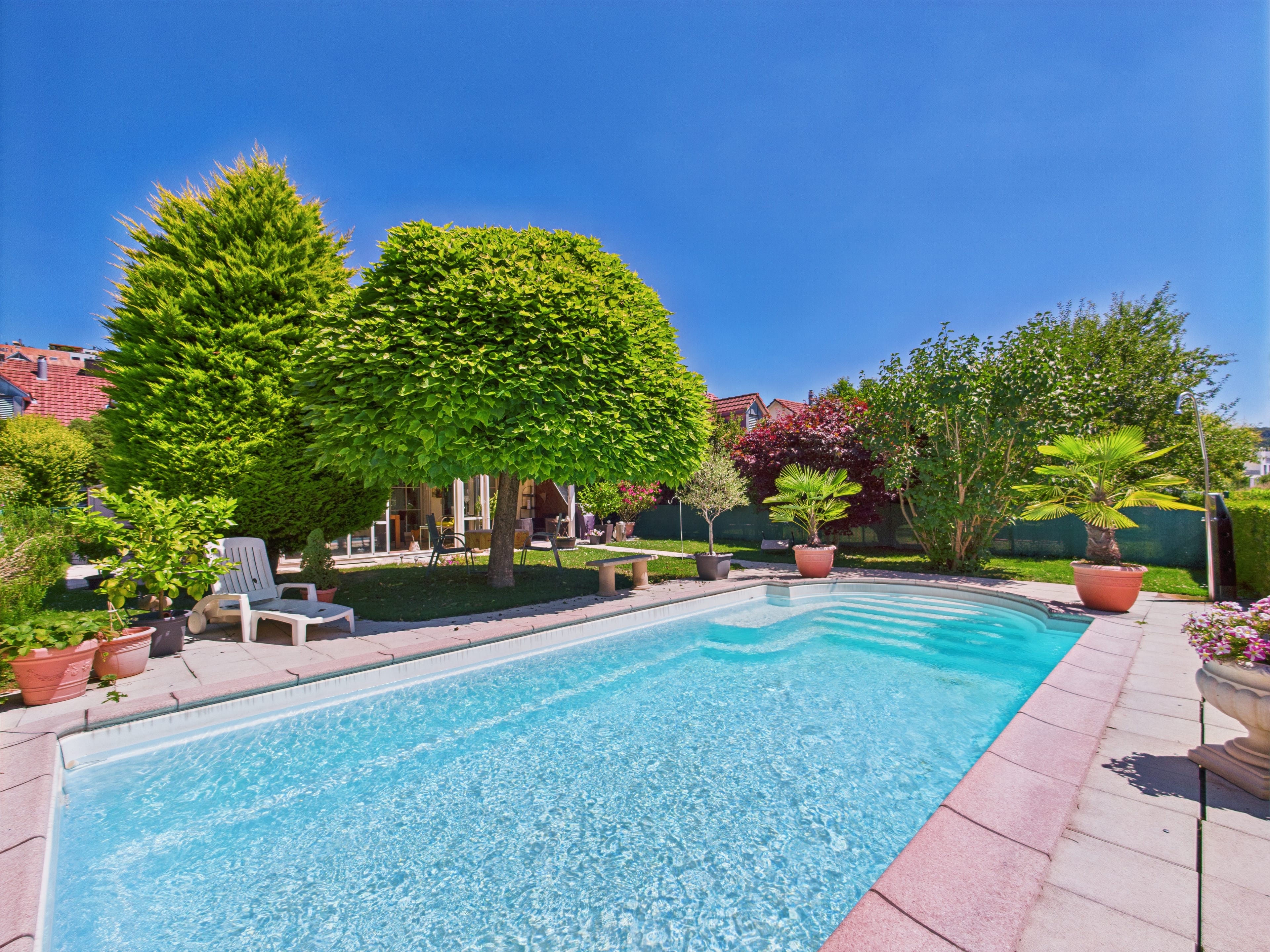 Wohntraum für Familien – 5.5 Zimmer, Pool, Garten & Bergblick - 9